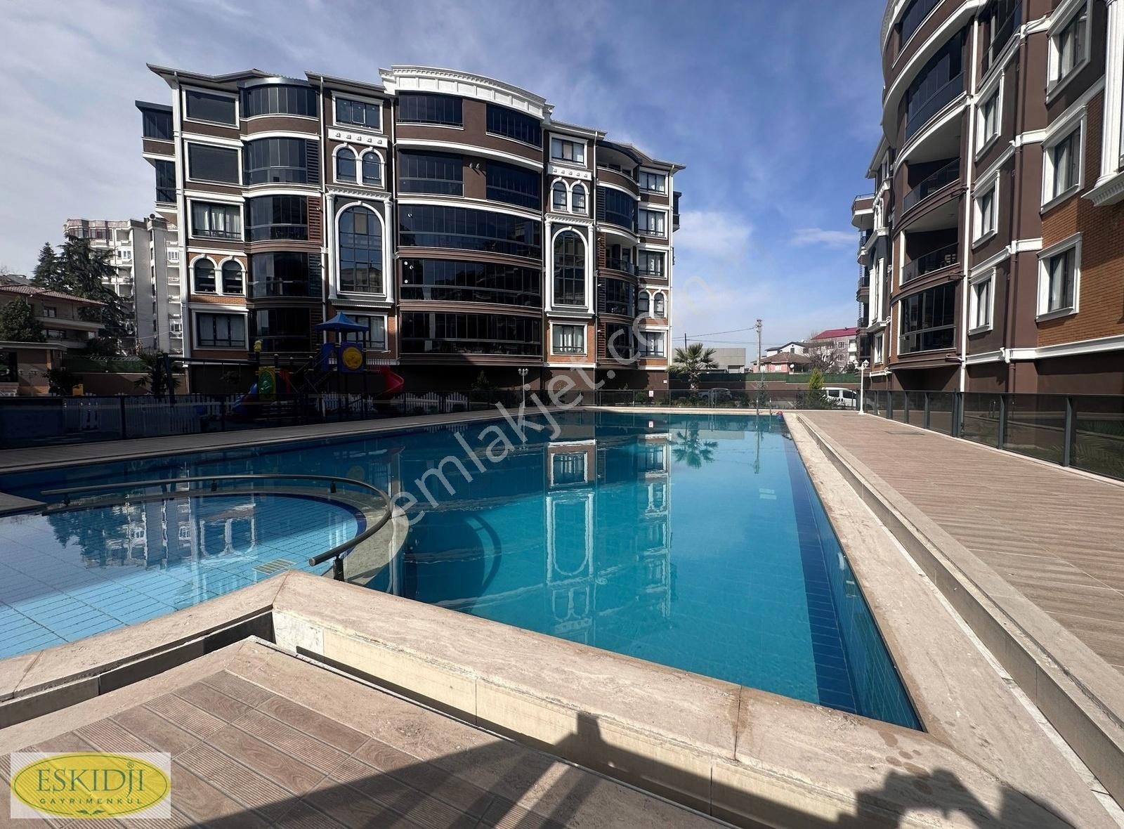 Eskidjiden Barış Vizyon Delüx'te Kiralık Dublex Daire