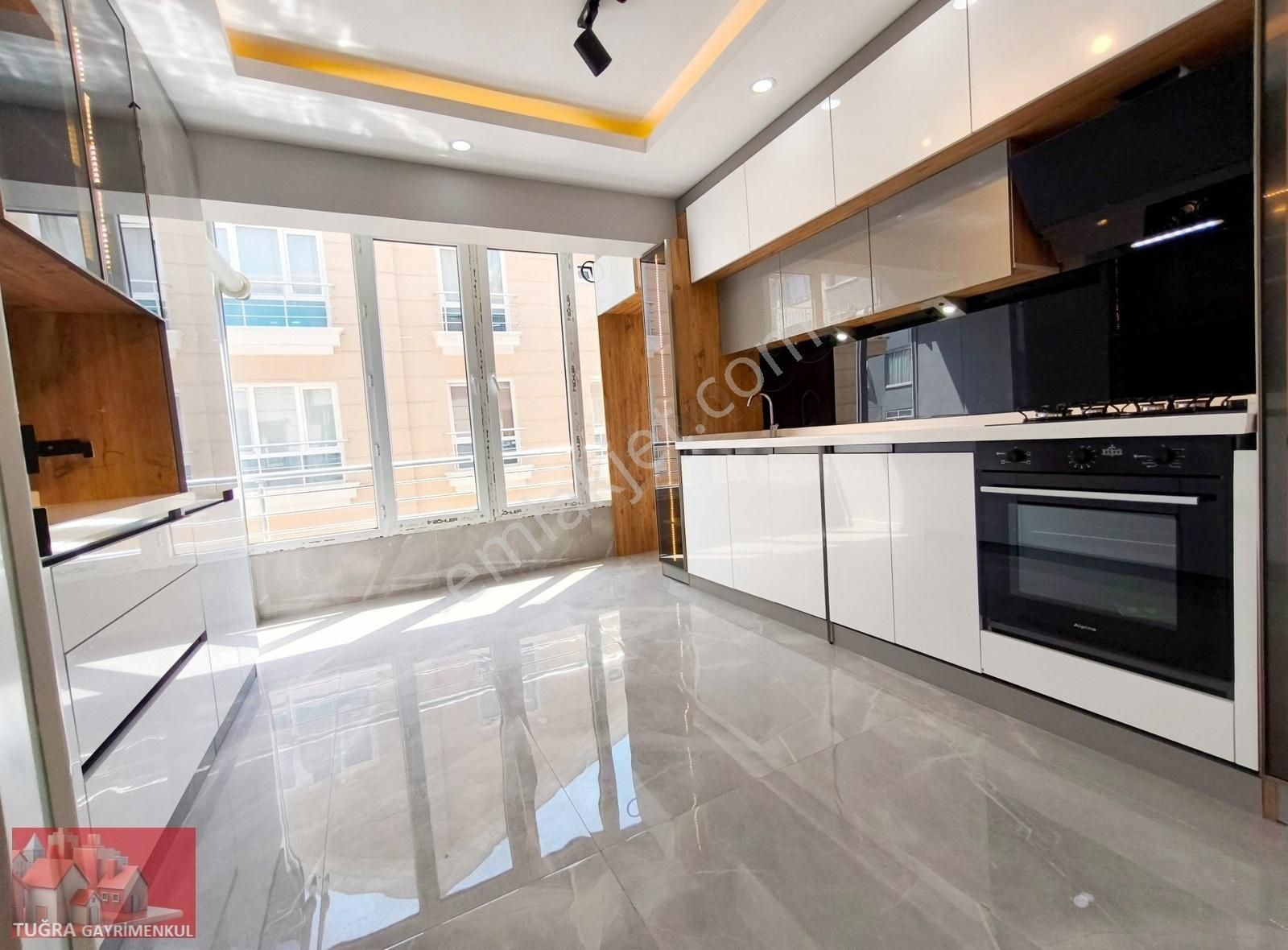 İstasyon Mh'de Ultra Lüx Full+full Yapılı Ebeveyn Banyolu Daire