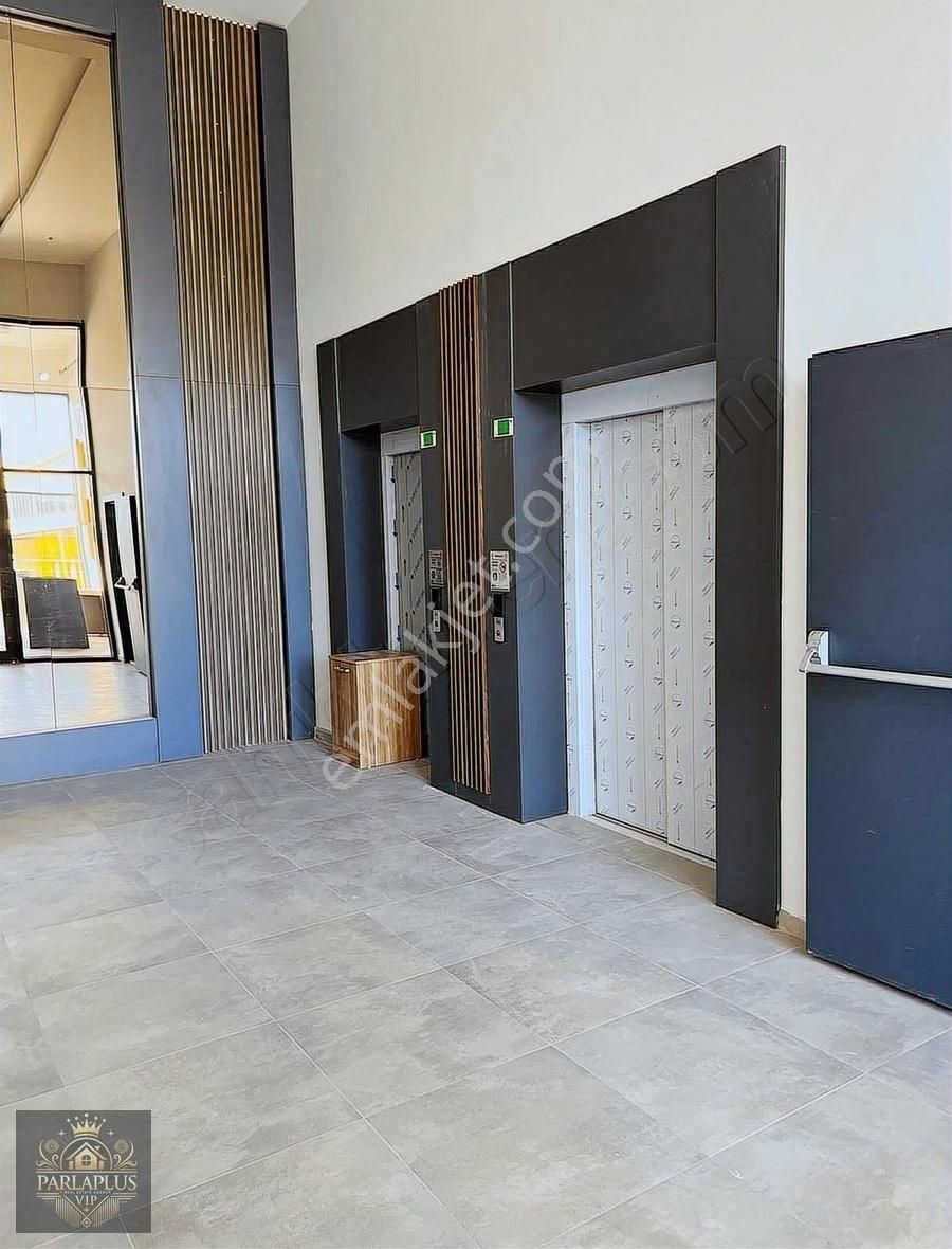 Parlaplusvıp'den Anadolu Bul. Üzerinde Eşyalı Kiralık 1+0(85m2)