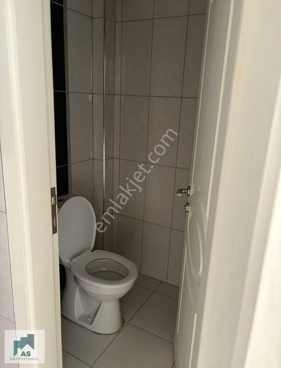 Şehir Merkezi Hastane Caddesinde 3+1 Kiralık Daire