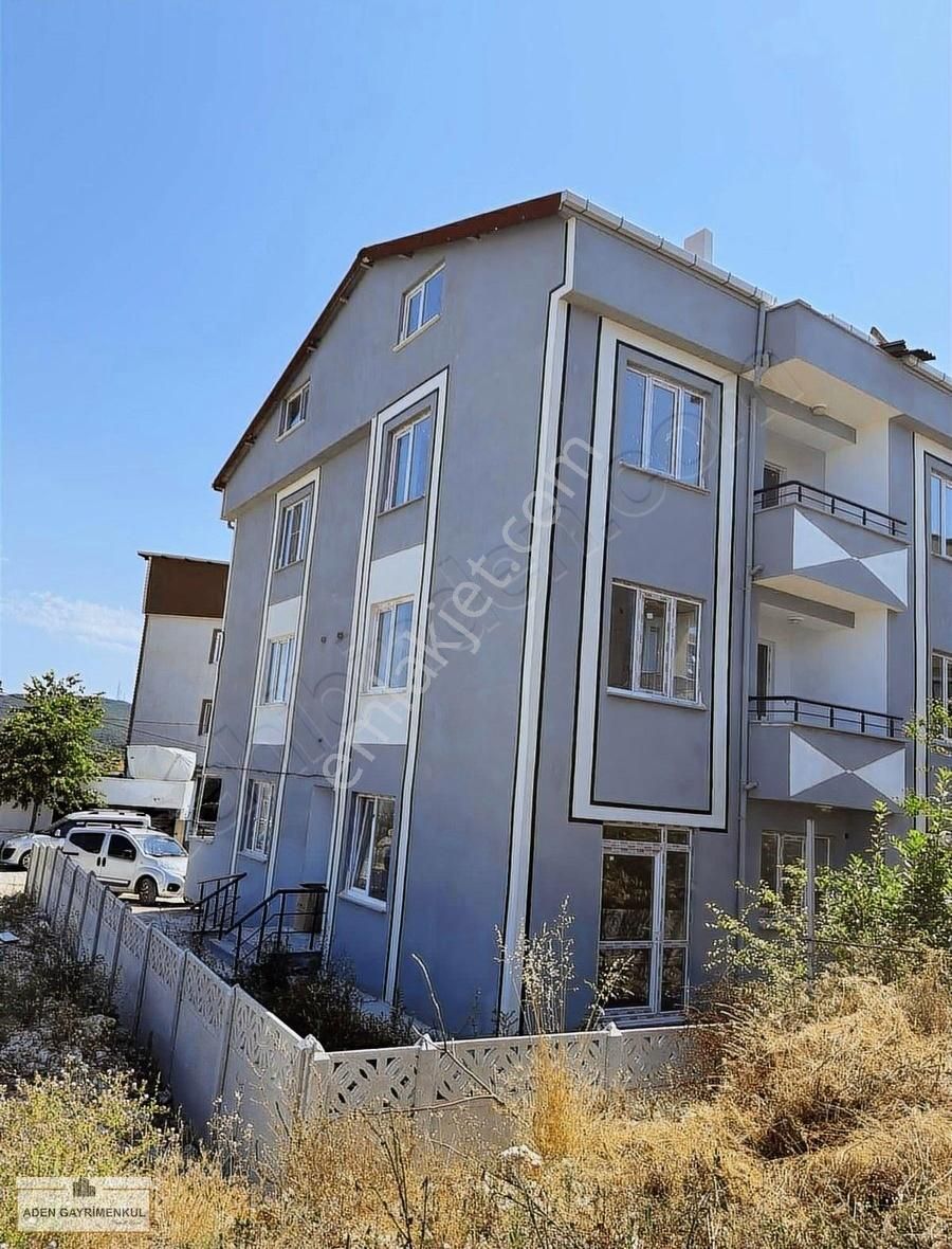 Kıyıköy'de Merkezi Konumda Dubleks Daire