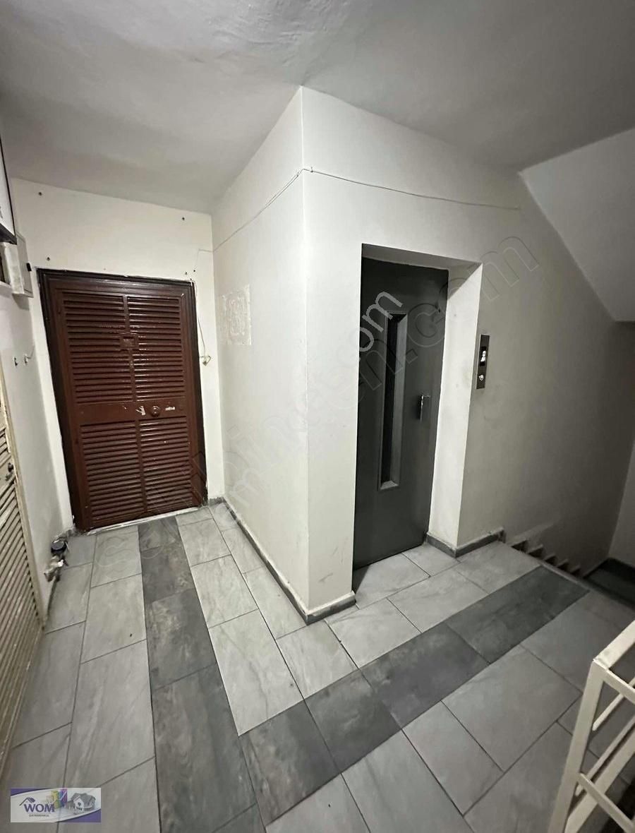 İstasyon Civarı 1+1 3. Kat Daire...