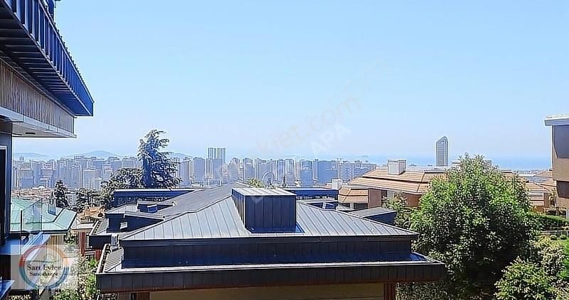 Üsküdar Çamlıca'da Deniz Manzaralı Satılık Bahçe Dubleks