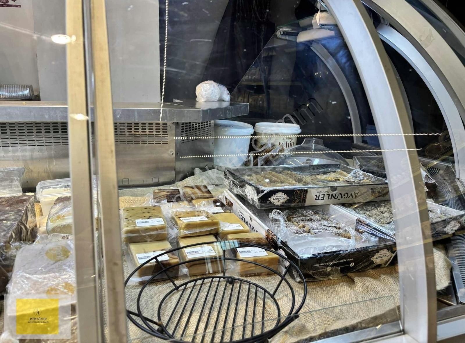 Acillll Hamitlerin En İşlek Cad Devren Şarküteri - Görsel 30