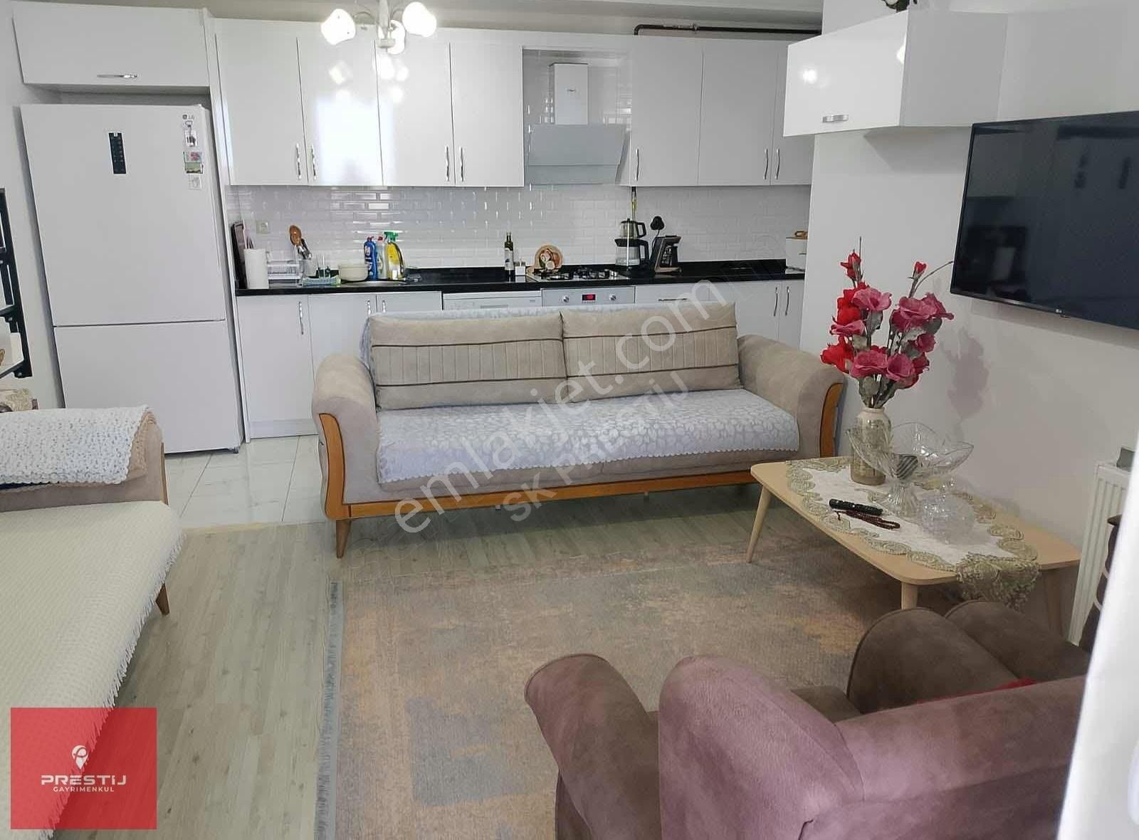 Prestij'den Çarkıpare'de Havuzlu Site İçinde Satılık 2+1 A.mutfk