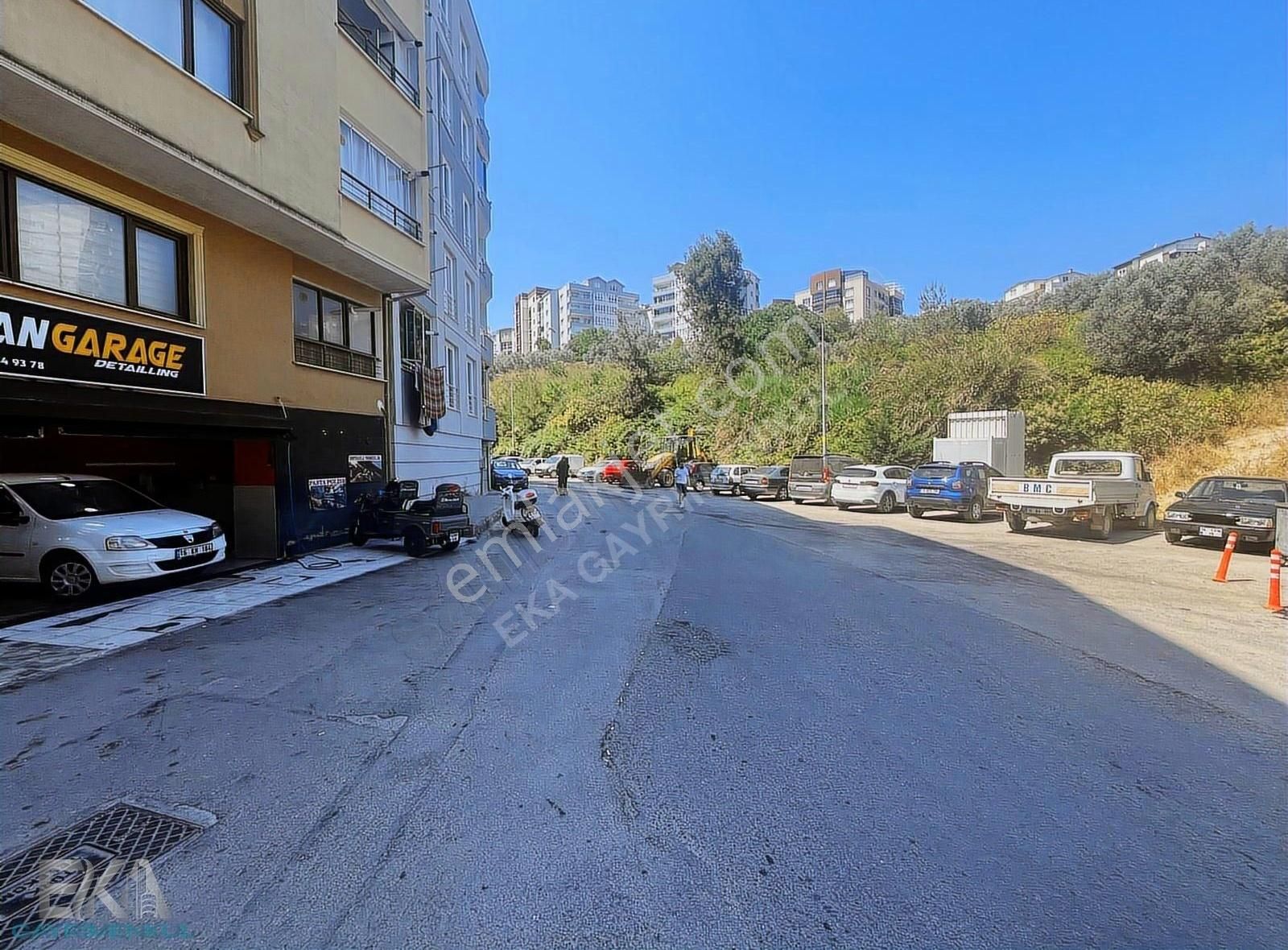 Eka Gayrimenkul / Güzelyalı Satılık 2+1 Merkezi Daire