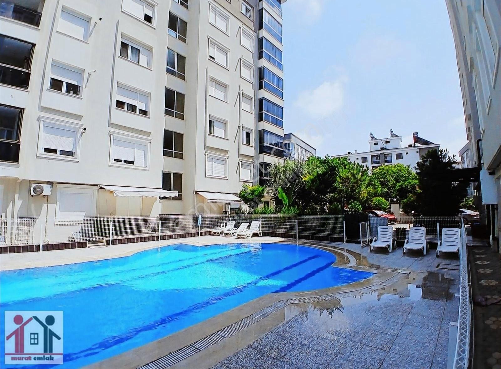 Havuzlu.güvenlikli Sitede 4.katta Genış Bakımlı Yeni Binada 3+1