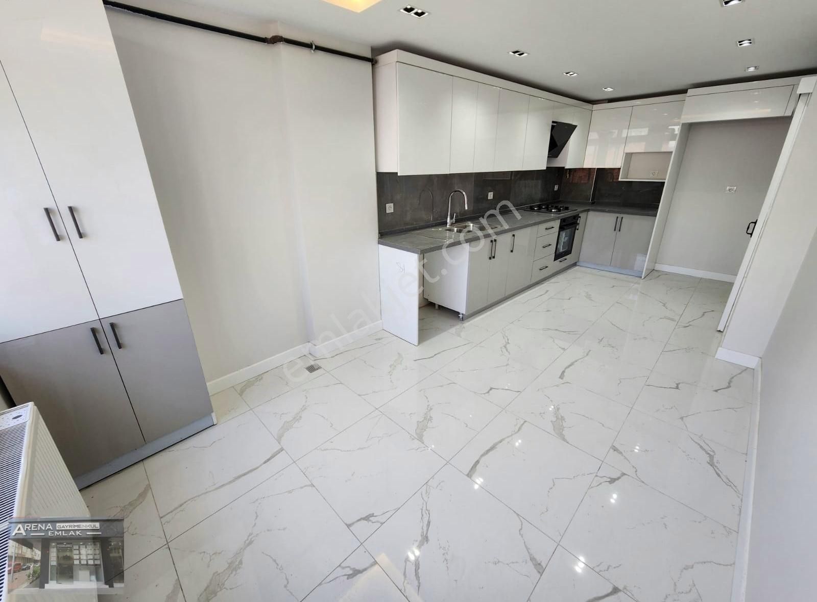 Sadrialışık Parkı Yakını Sıfır Binada 5+2 260 M2 Mükemmel Dublex - Görsel 2