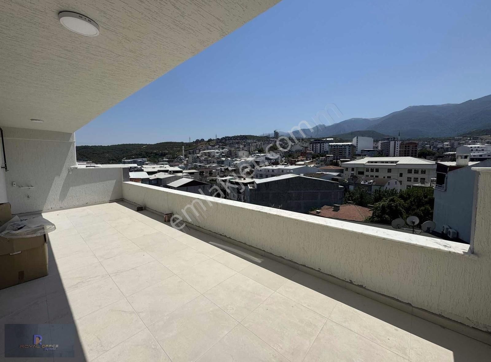 Royal Office | Fırsat Kale Mah. 4+1 170m2 Dubleks Daire