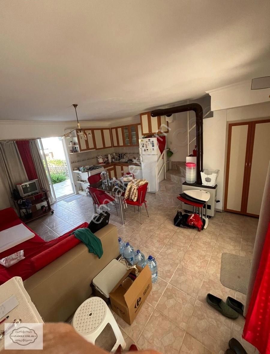 Ayvalık Engürü Sitesinde 2+110 Metrekare Kapalı Alan Çift Banyo