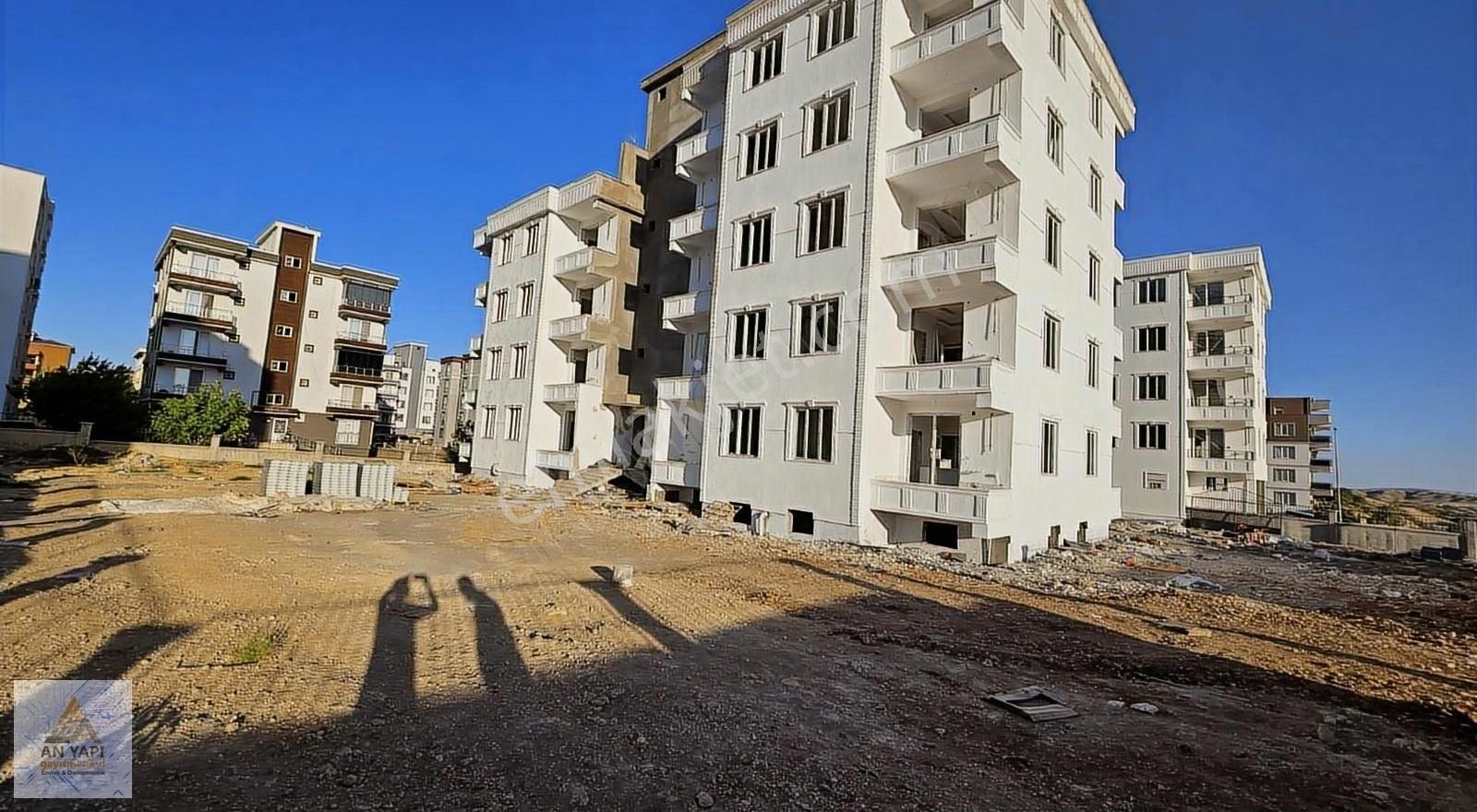 Anyapı Emlaktan Satılık 1+1 Yeni Yapı Daireler