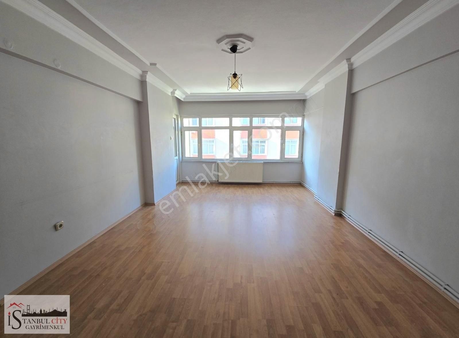 Bağcılar Devlet Hastanesine Yakın 3+1 Memura Kiralık Daire