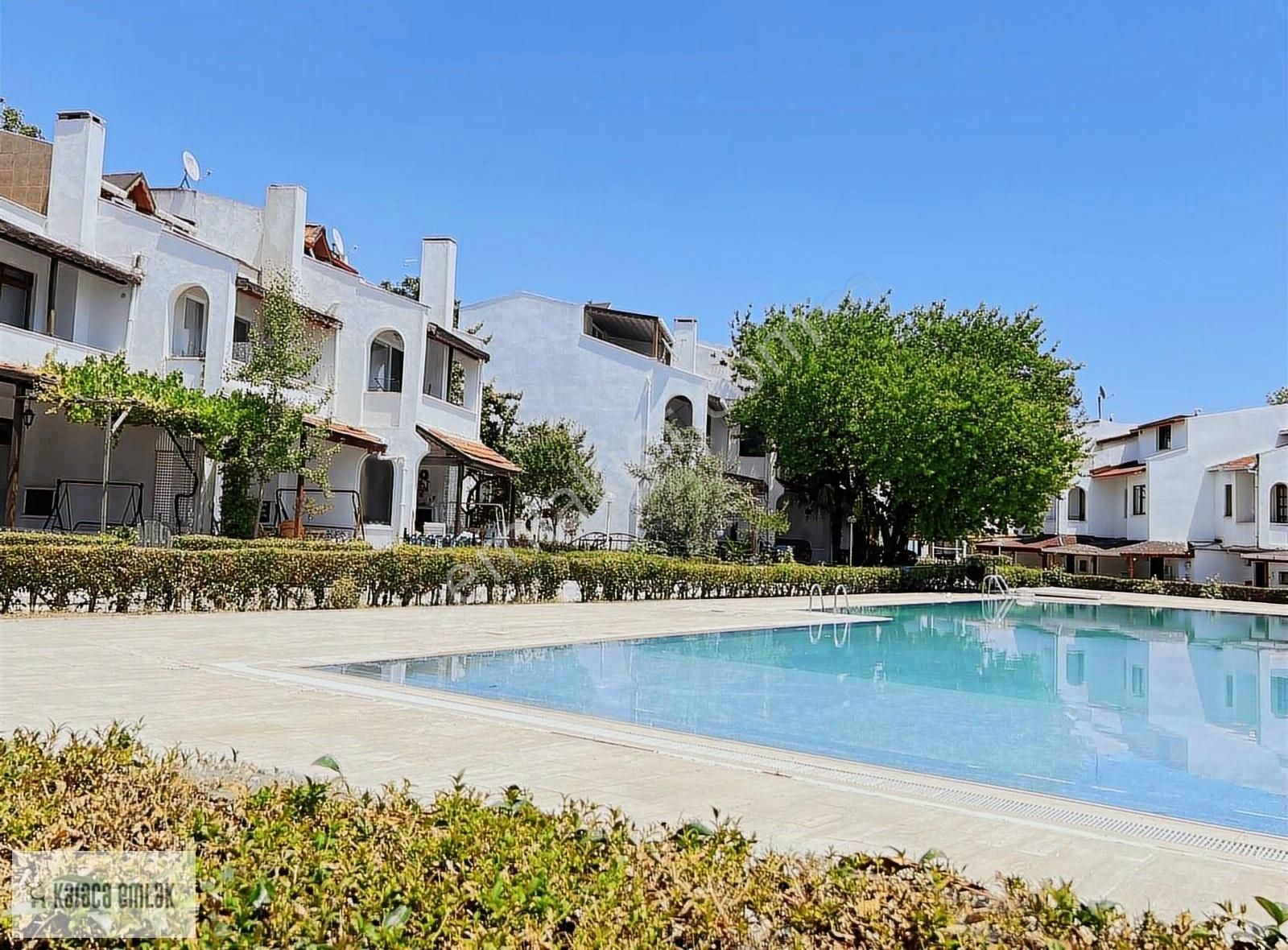 Marmara Yıldızevler Sit 3+1 Satılık Villa Deniz Ve Havuz Manzara