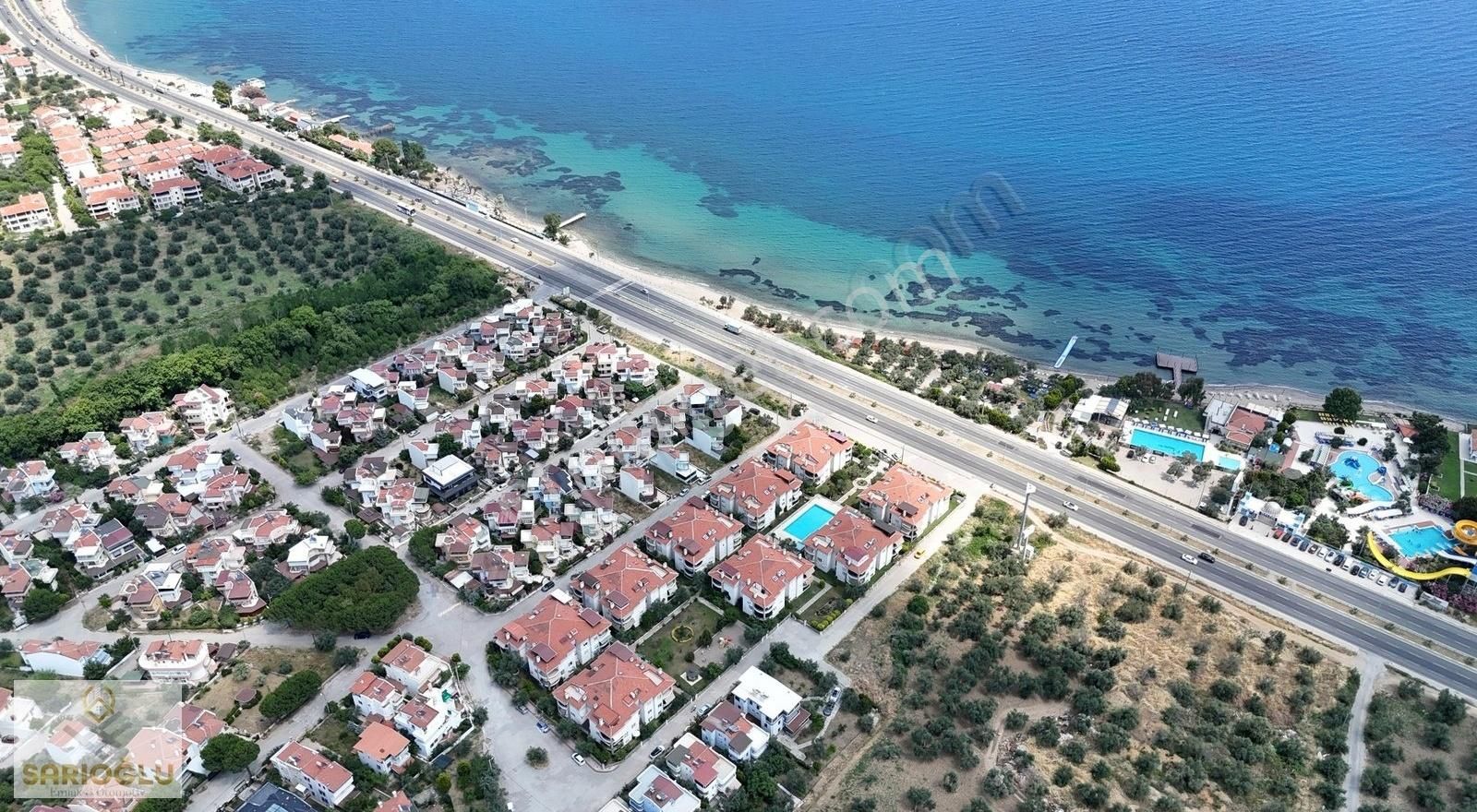 Altınoluk'ta 2+1 & 1+1 Tek Tapu'da Denize Çok Yakın Sitede Daire