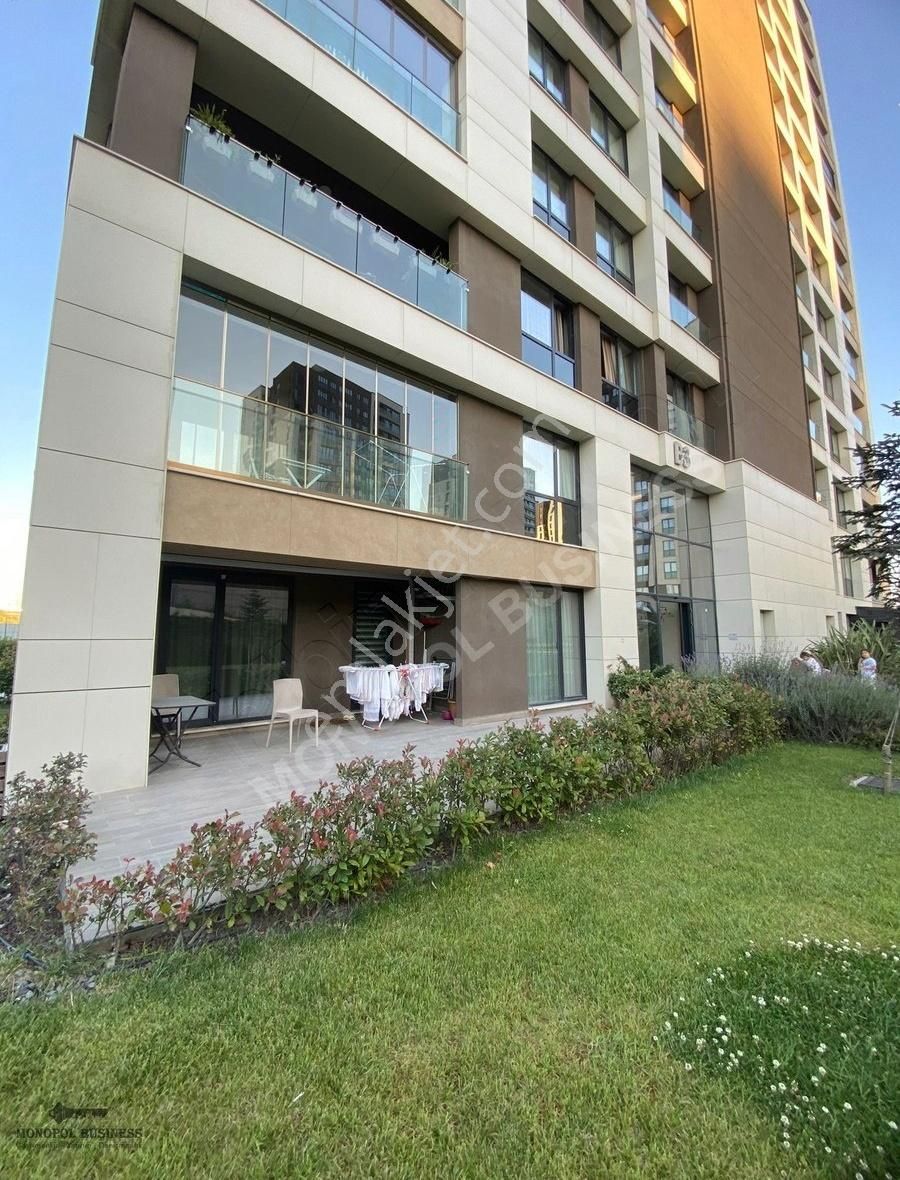 Başakşehir Hasbahçe 2+1 Bahçe Katı Boş Satılık Daire