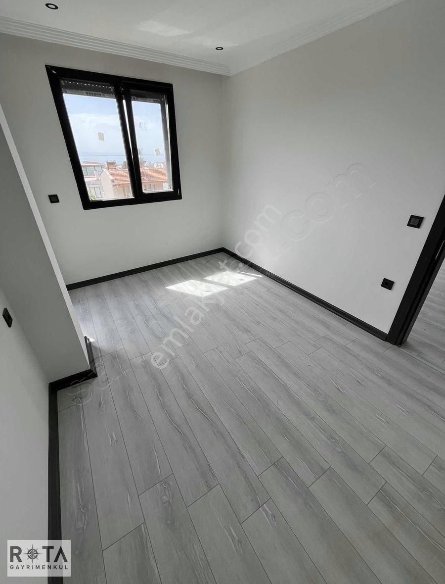 Altınoluk Merkez Sıfır 1+1 Deniz Manzaralı Asansörlü-rota - Görsel 5