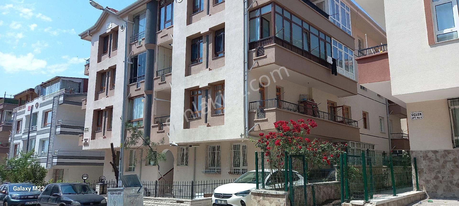Sahibinden İncirli 83. Sokakta 3+1 Daire Satılık