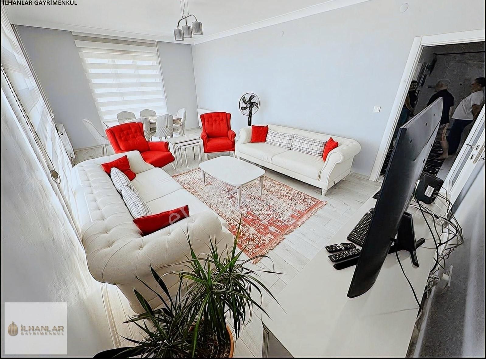 Pamuklar Mah. Ş. Hastanelerine Yakın Site İçerisinde 4+1 Satılık