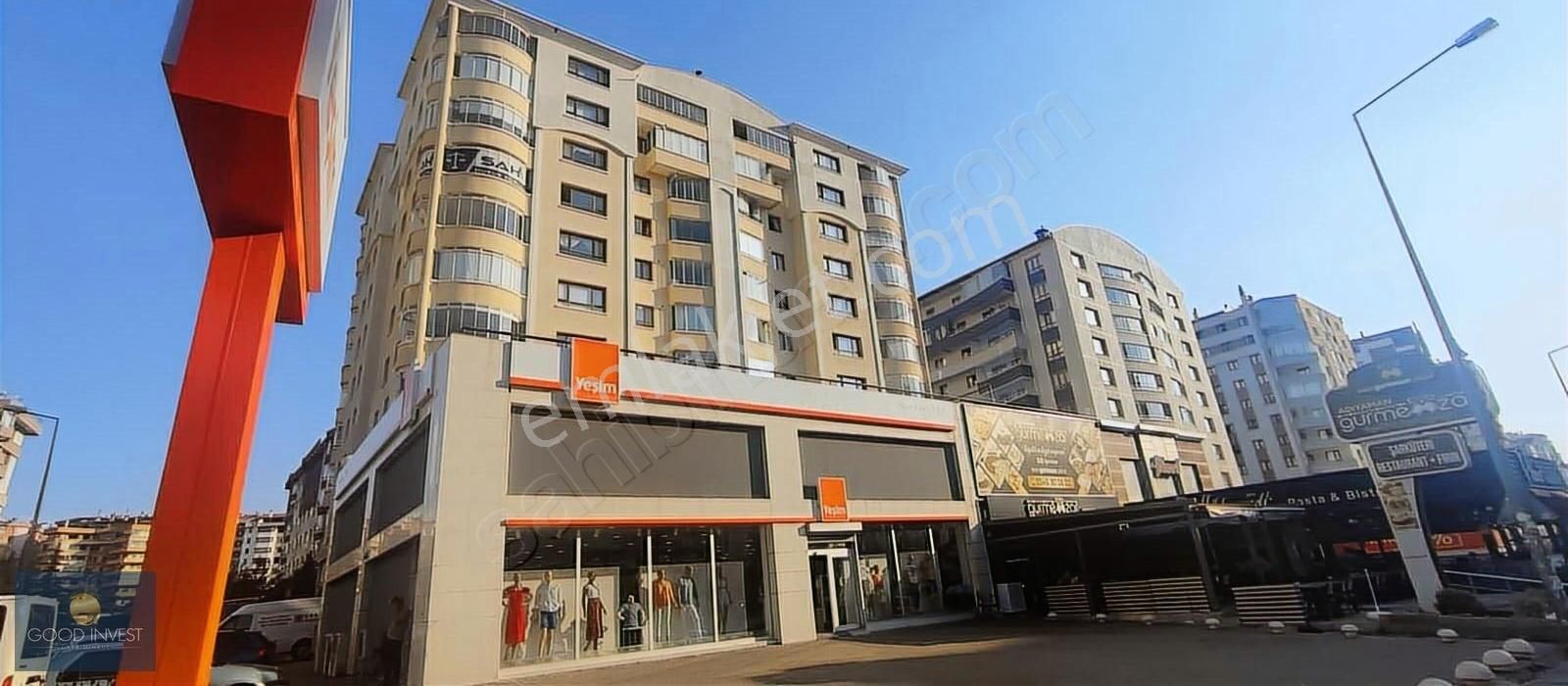 Çukurambar Marketler Bölgesinde 4+1 Boş Geniş Satılık Daire