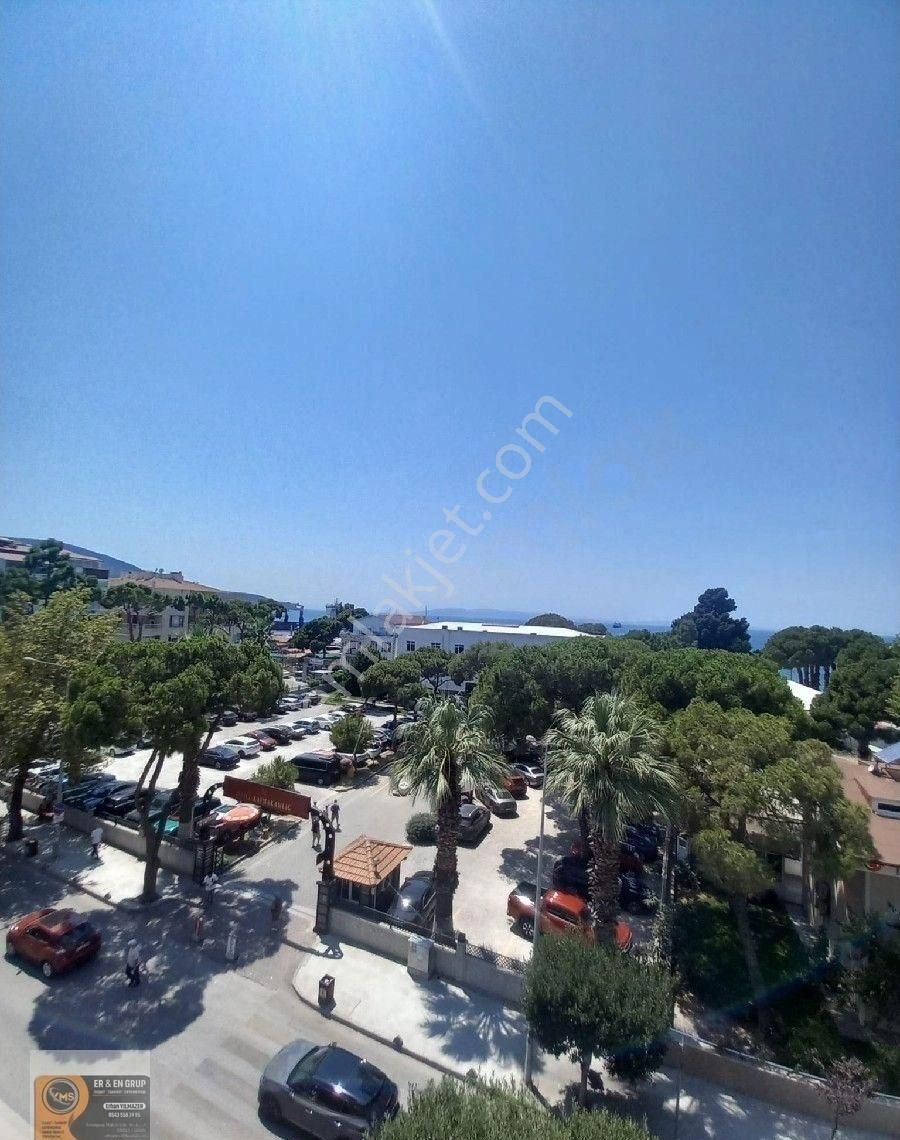 Dikili İsmetpaşa Mahallesi Merkez Ana Cadde Üzeri Kaymakamlık Karşısında Mutfak Ayrı 2+1 Satılık - Görsel 2