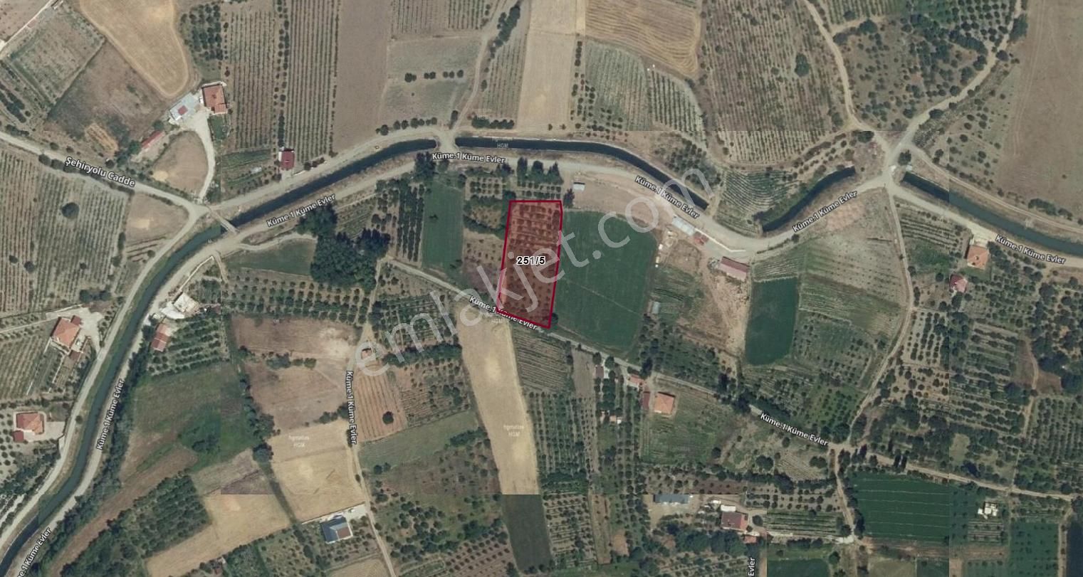 Emirseyit Bahçelievler'de Kanal Yanında Su, Elektrik Yanında Satılık Tarla - Görsel 3
