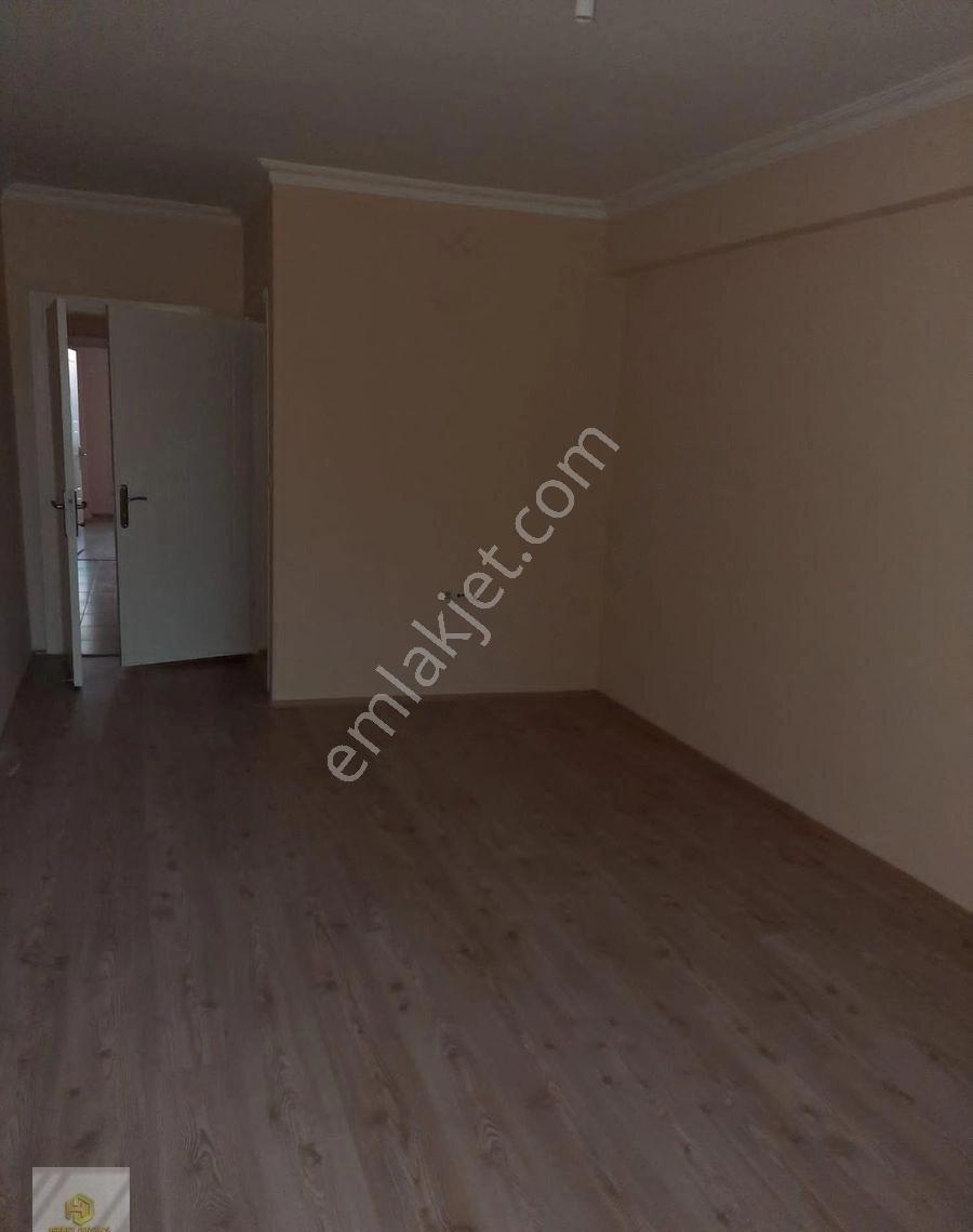 Yeşiltepe Mahallesinde Alınca Caddesi Yakını Satılık 3+1 Daire - Görsel 14
