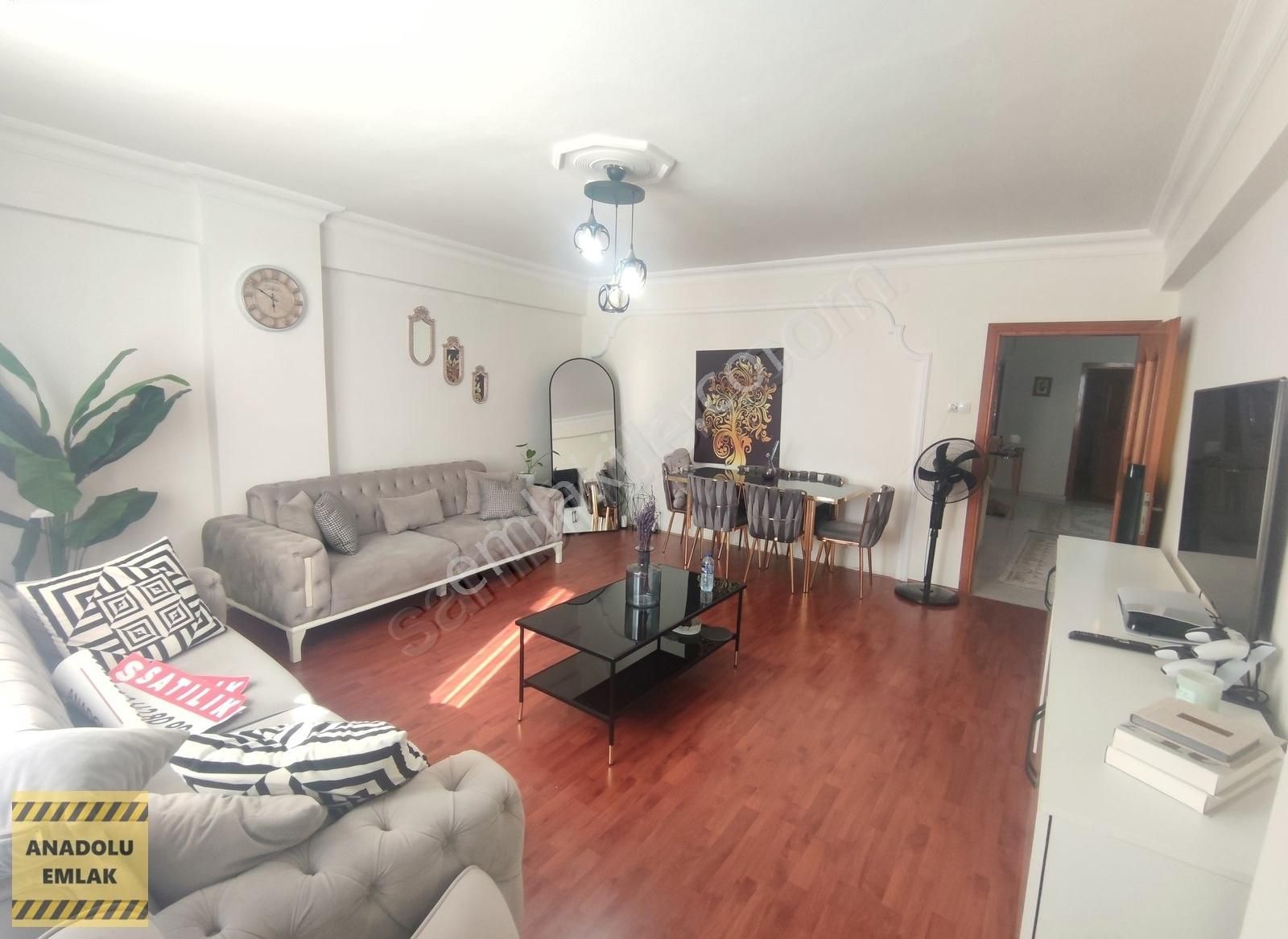 Bahçelievlerde Satılık 3+1 145 M2 4.kat Asansörlü Daire Kredili