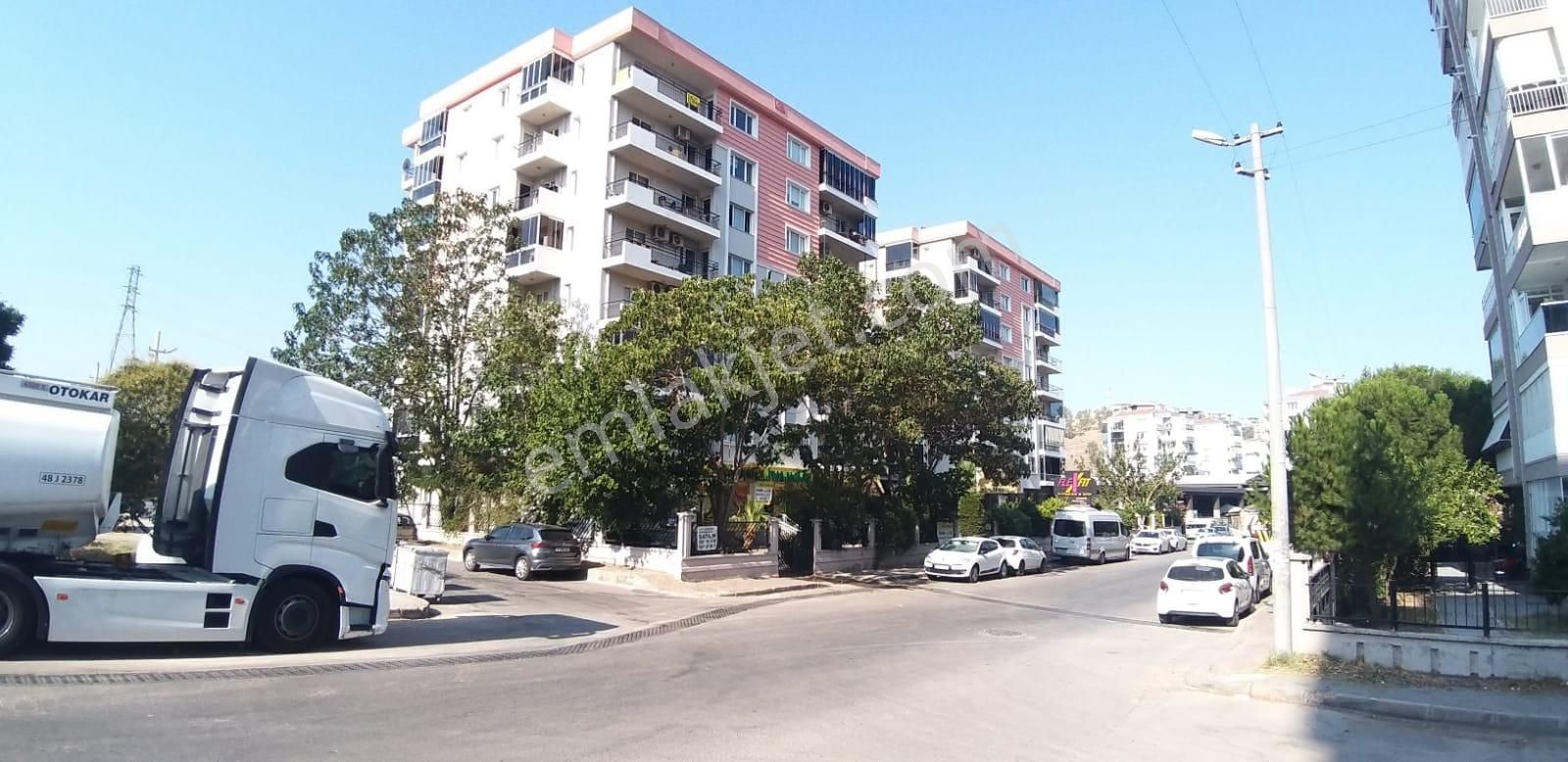 Karşıyaka Z. Hanım Mah Yankı Sitesi Boş Kiralık 3+1 Daire Kanıt