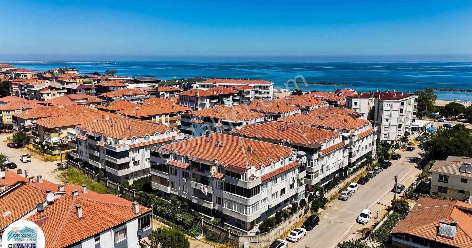 📢🏖️ Denize Yakın Havuzlu Sitede 2+1! 🛋️🌊