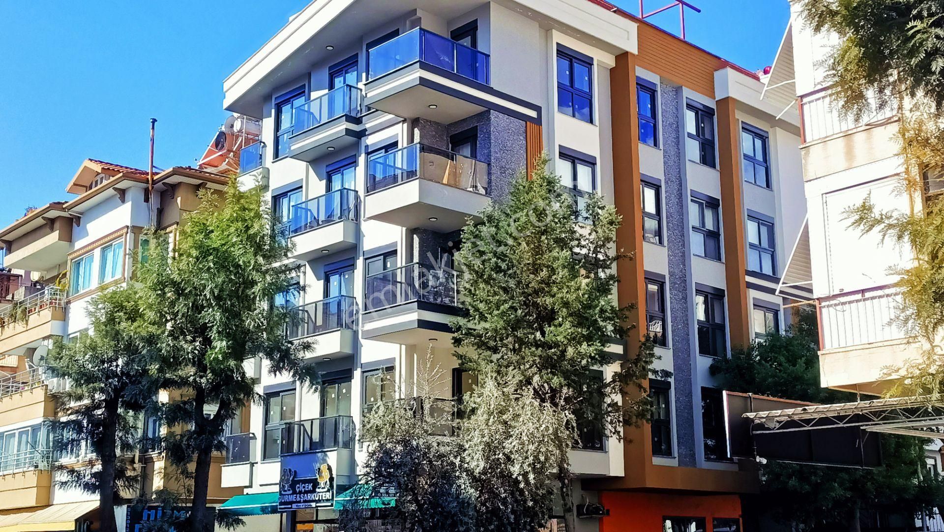 Alanya Yayla Yolu'nda, Yeni 4 Katlı Binada, 2. Kat Ferah 2+1