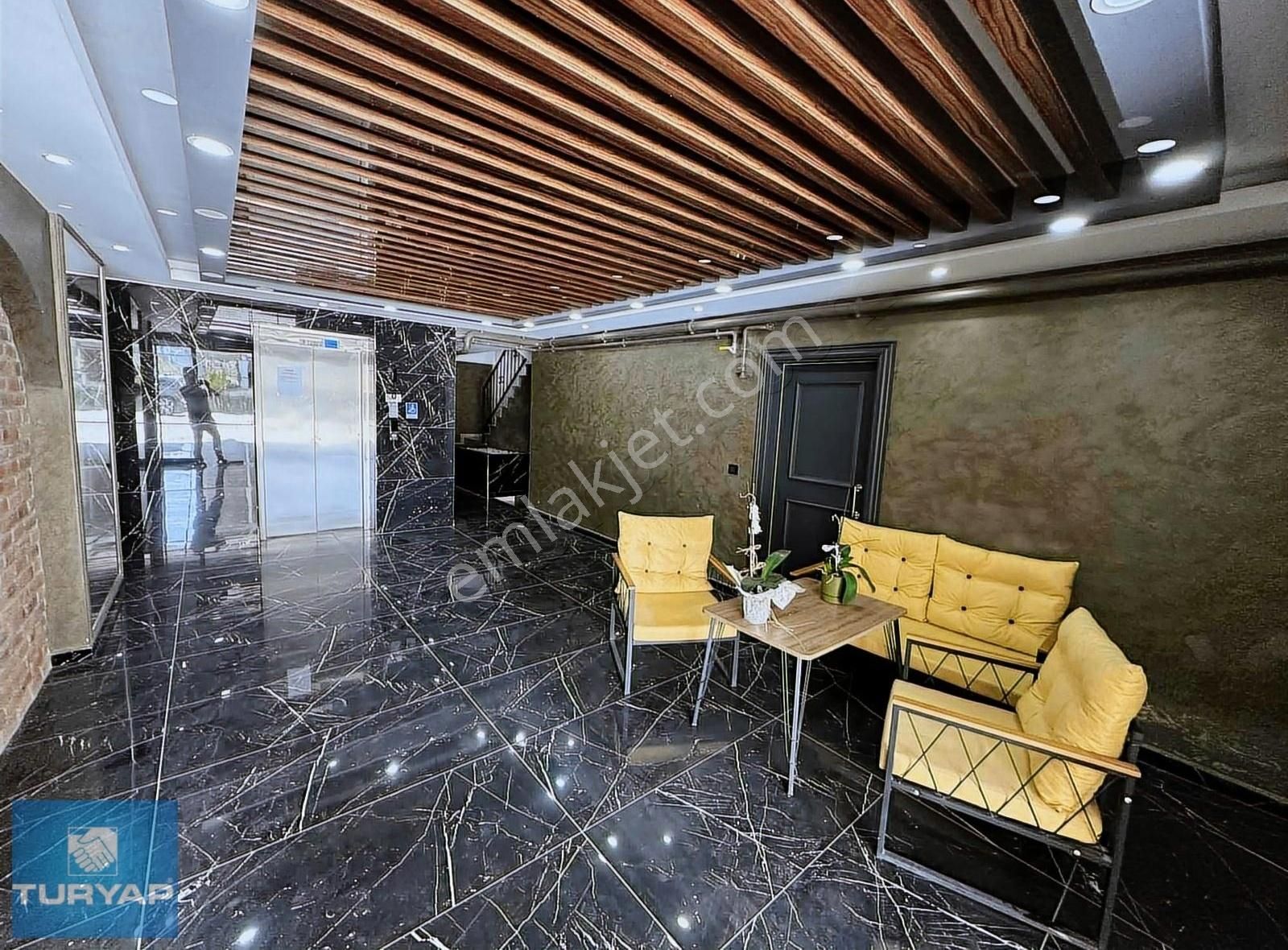 Ordu Cumhuriyet'te Satılık 2+1 Site Dairesi