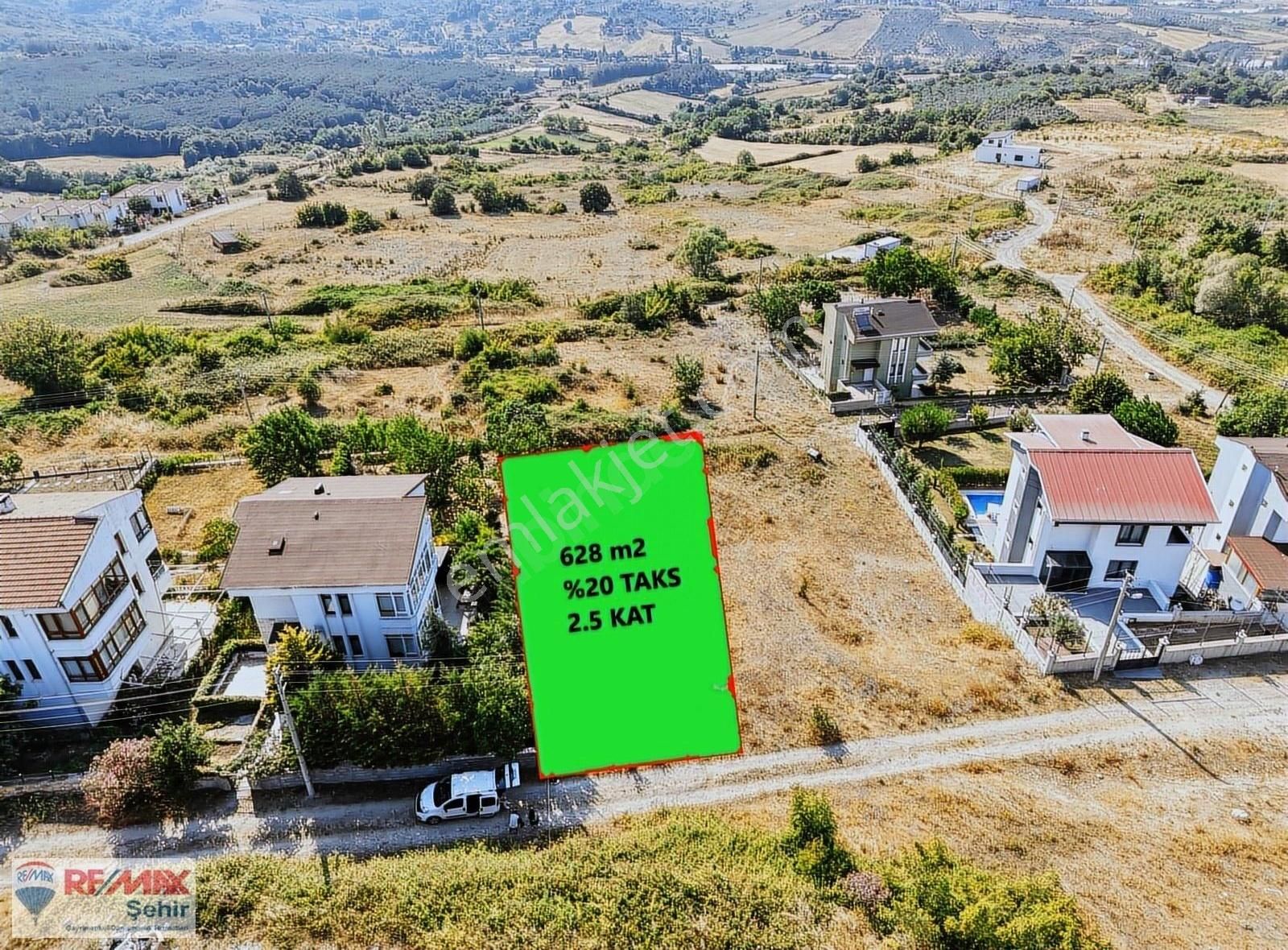 Remax Şehir 2 De Akköy De Önü Kapanmaz Deniz Manzaralı Arsa