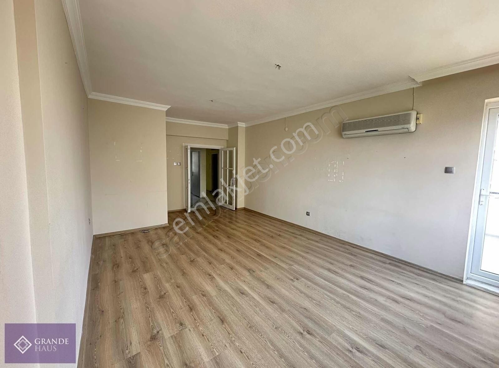 Meltem'de Site İçi Deniz Gören Geniş 3+1 Kiralık Daire