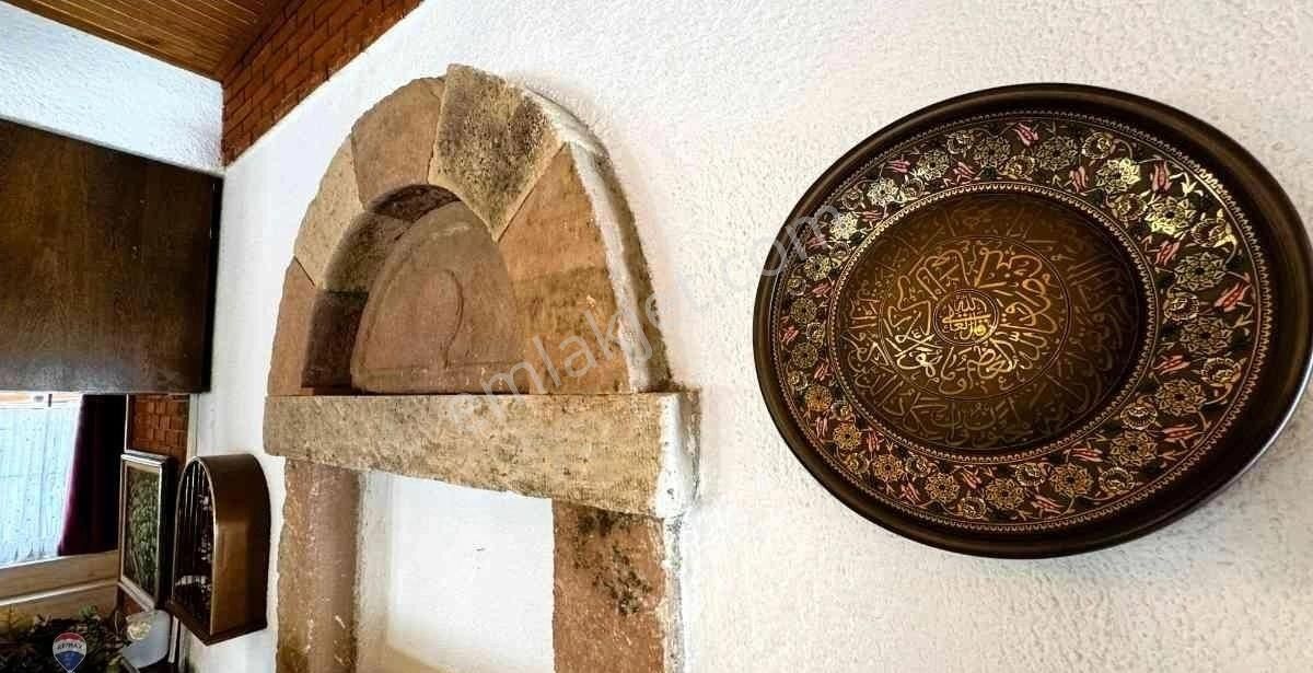 Foça Merkezde Tarihi Tescilli Taş Ev ;butik Konsept,özgün Mimari - Görsel 14