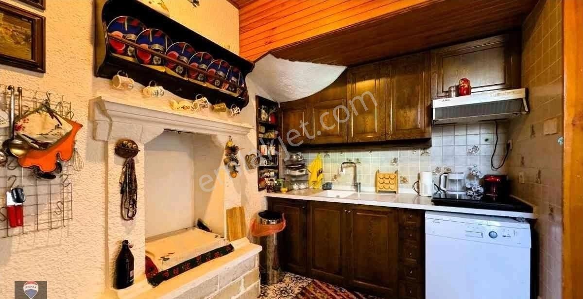 Foça Merkezde Tarihi Tescilli Taş Ev ;butik Konsept,özgün Mimari - Görsel 29