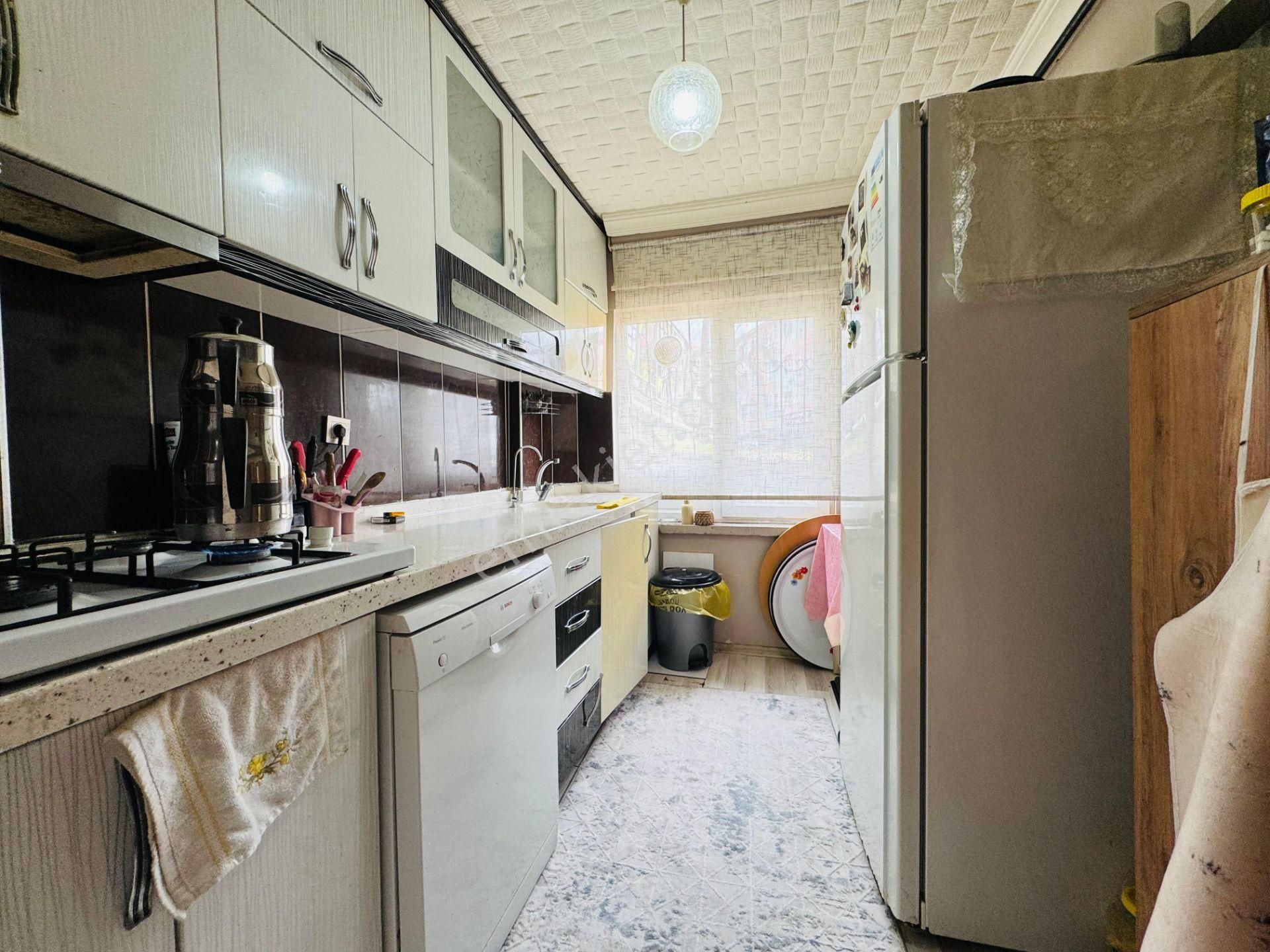 Kalecik Emlak'tan Beşyol Atmler Yakını Cadde Üzerinde 2+1