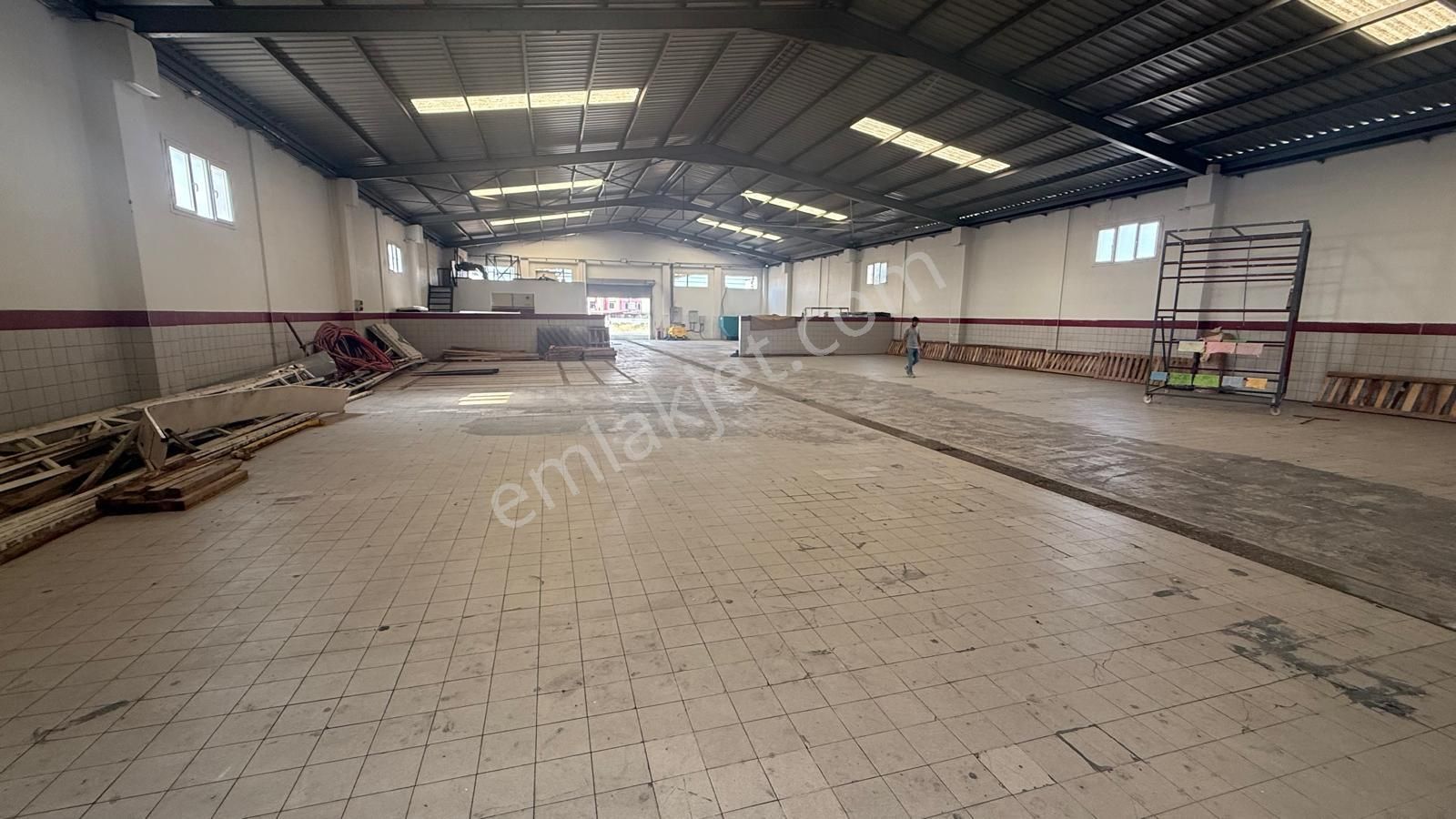 Zorlu Gayrimenkul'den Kurumsal Firmalara Yıllık Kiralık 1000m2 Depo - Görsel 5