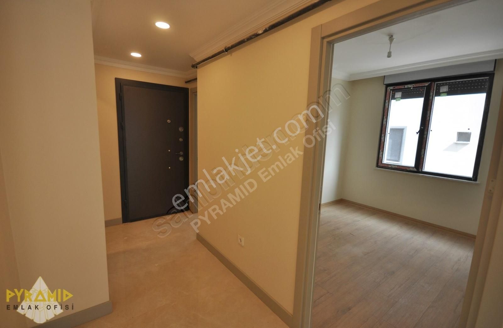 Pyramıd'den Bahçelievler Kadir Has Arkası Sıfır 3+1 Lüx Daire - Görsel 2