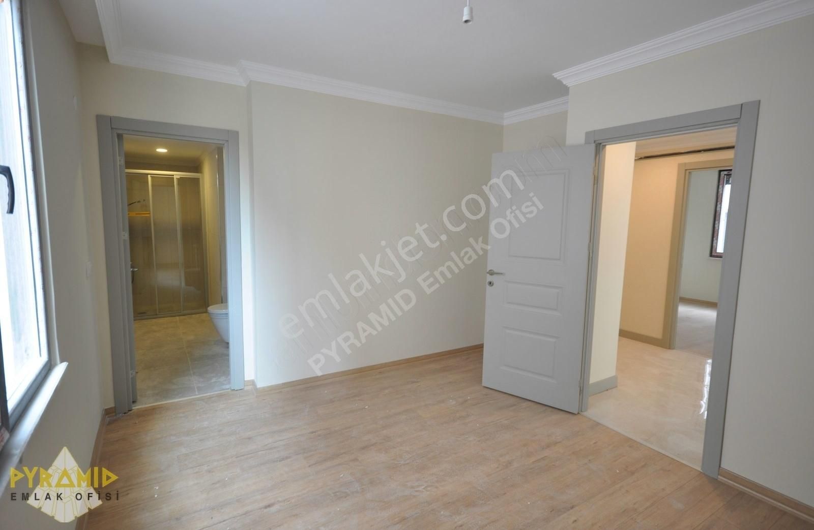 Pyramıd'den Bahçelievler Kadir Has Arkası Sıfır 3+1 Lüx Daire - Görsel 11