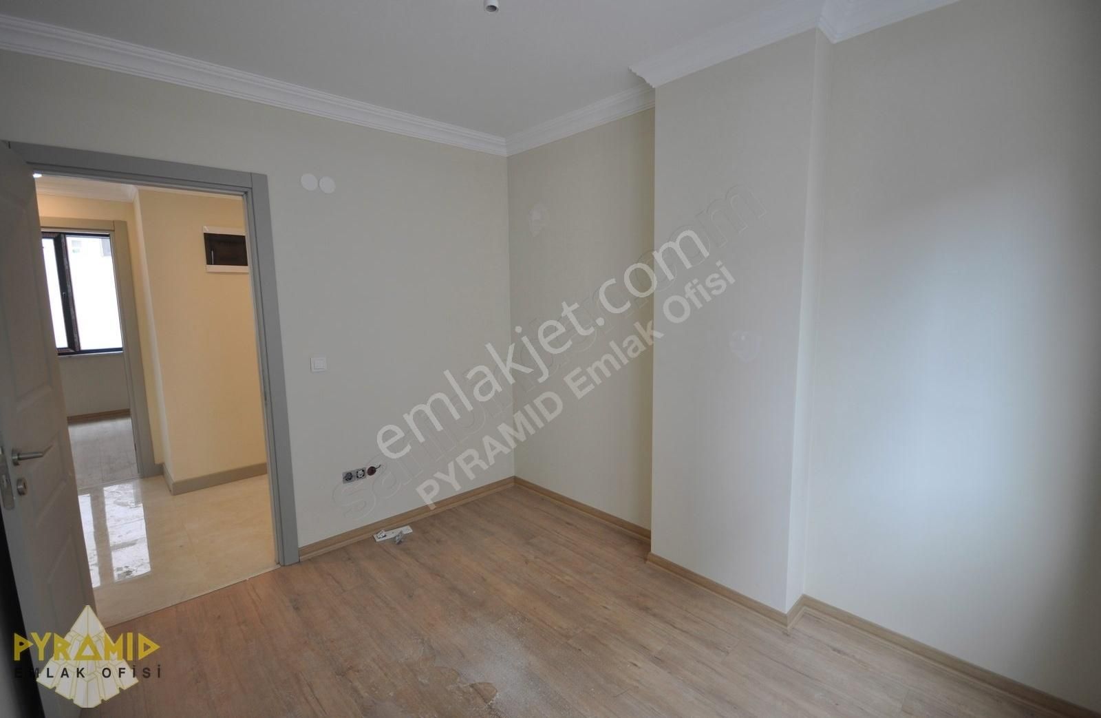 Pyramıd'den Bahçelievler Kadir Has Arkası Sıfır 3+1 Lüx Daire - Görsel 7