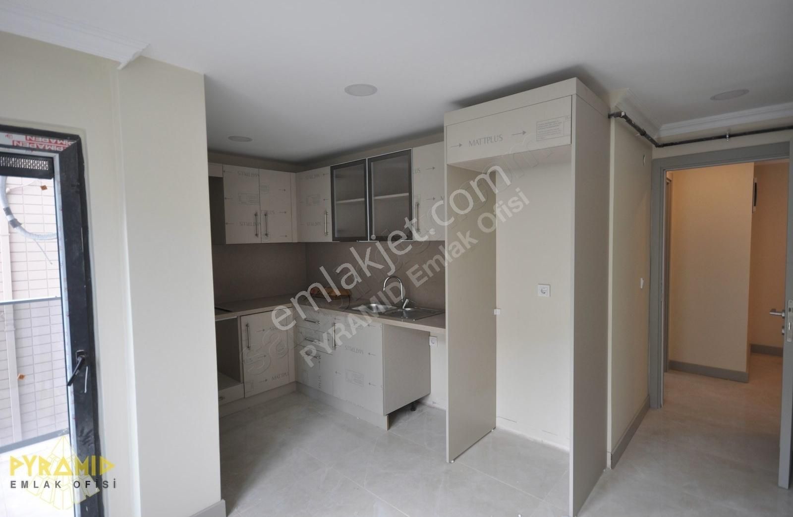 Pyramıd'den Bahçelievler Kadir Has Arkası Sıfır 3+1 Lüx Daire - Görsel 14