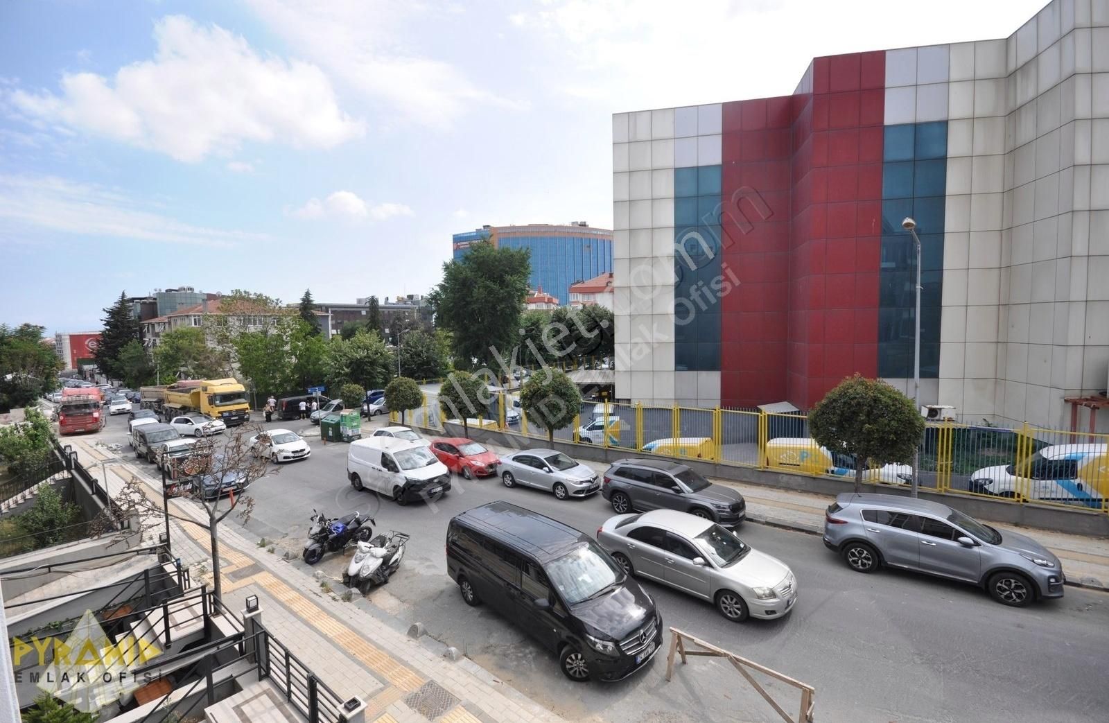 Pyramıd'den Bahçelievler Kadir Has Arkası Sıfır 3+1 Lüx Daire - Görsel 8