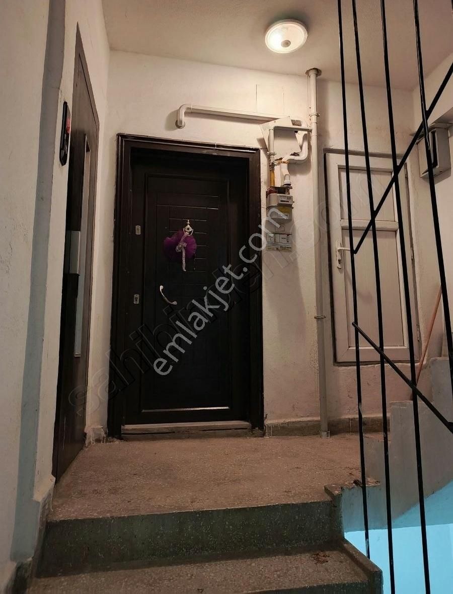 Ünye Niksar Caddesi Üzerinde,anayol Üstü,3 +1,130 M2.kiralık!!!