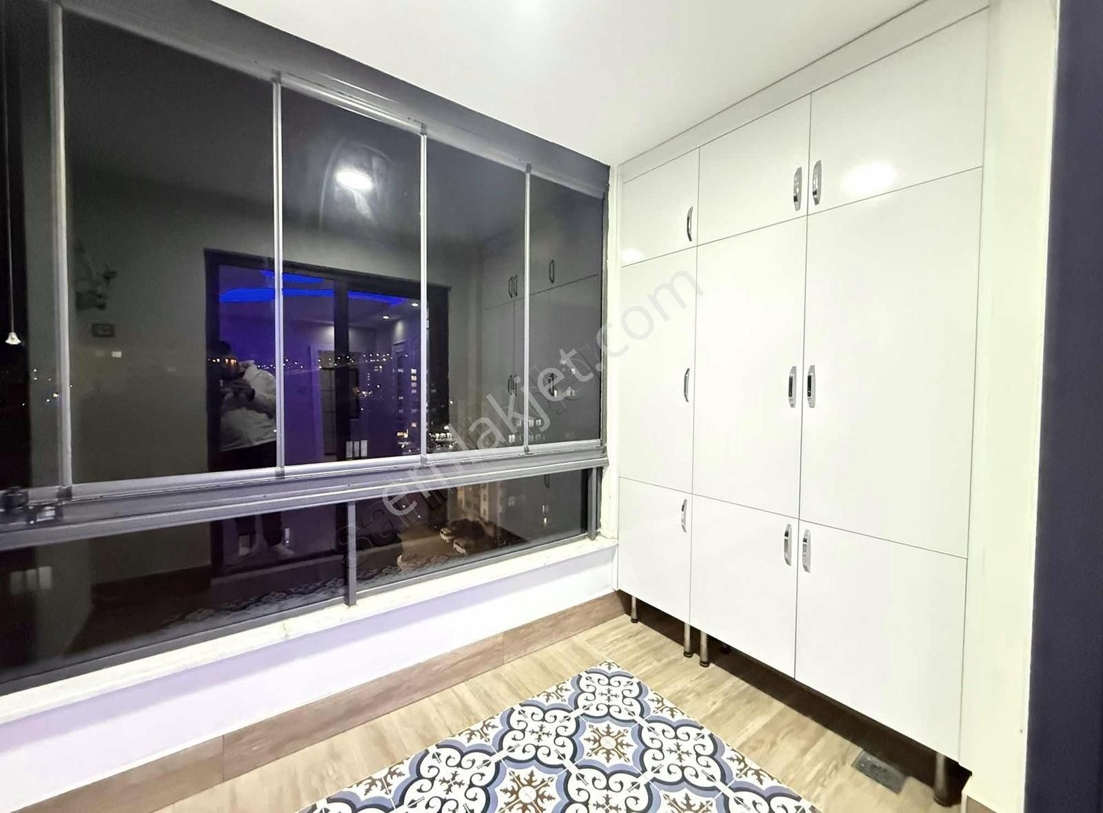 Beymahall Fıstıklık Cadde Üzeri 3,5+1 Satılık Ara Kat Daireler - Görsel 9