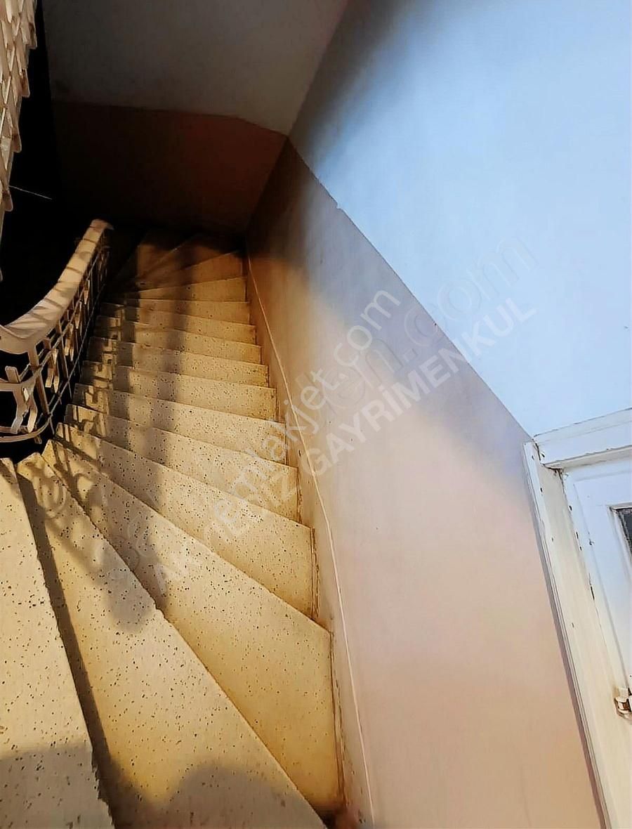 Şişli'de Eşyalı Fatura Dahil Kiralık Stüdyo Daire!depozito Yok!.