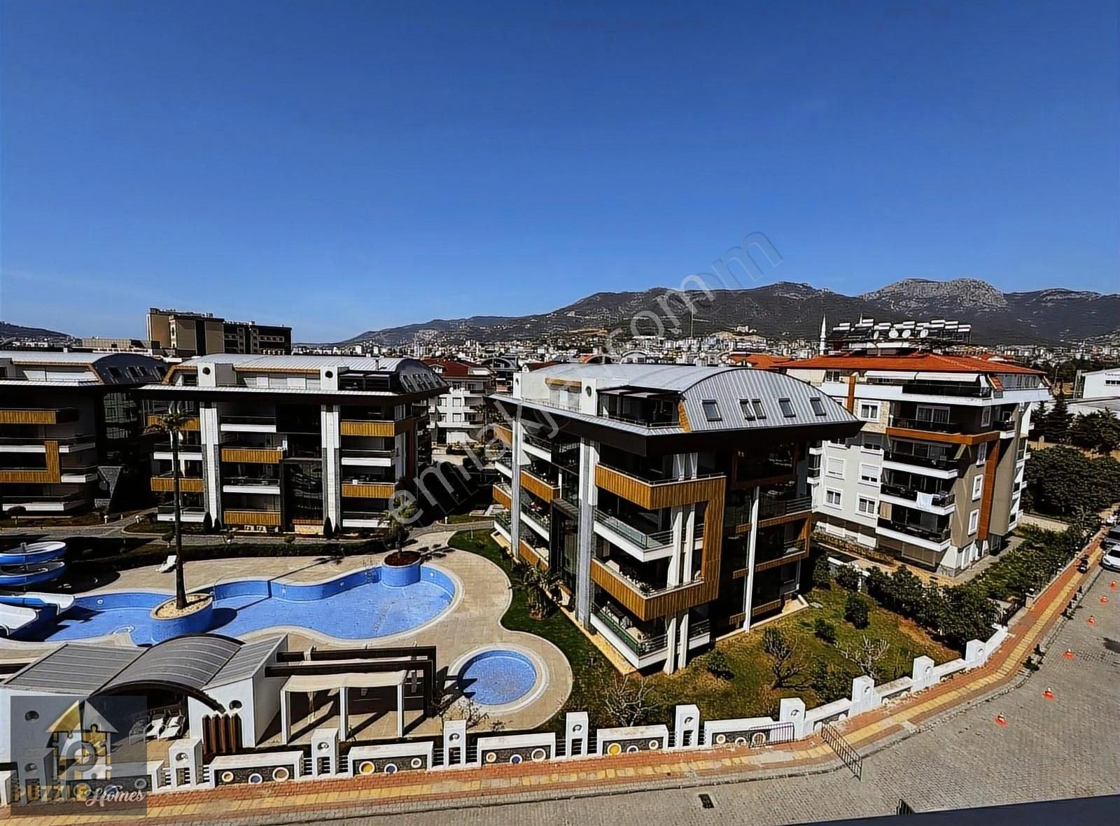 Oba 3+1 Geniş Kale Ve Dağ Manzaralı Satılık Dubleks Daire