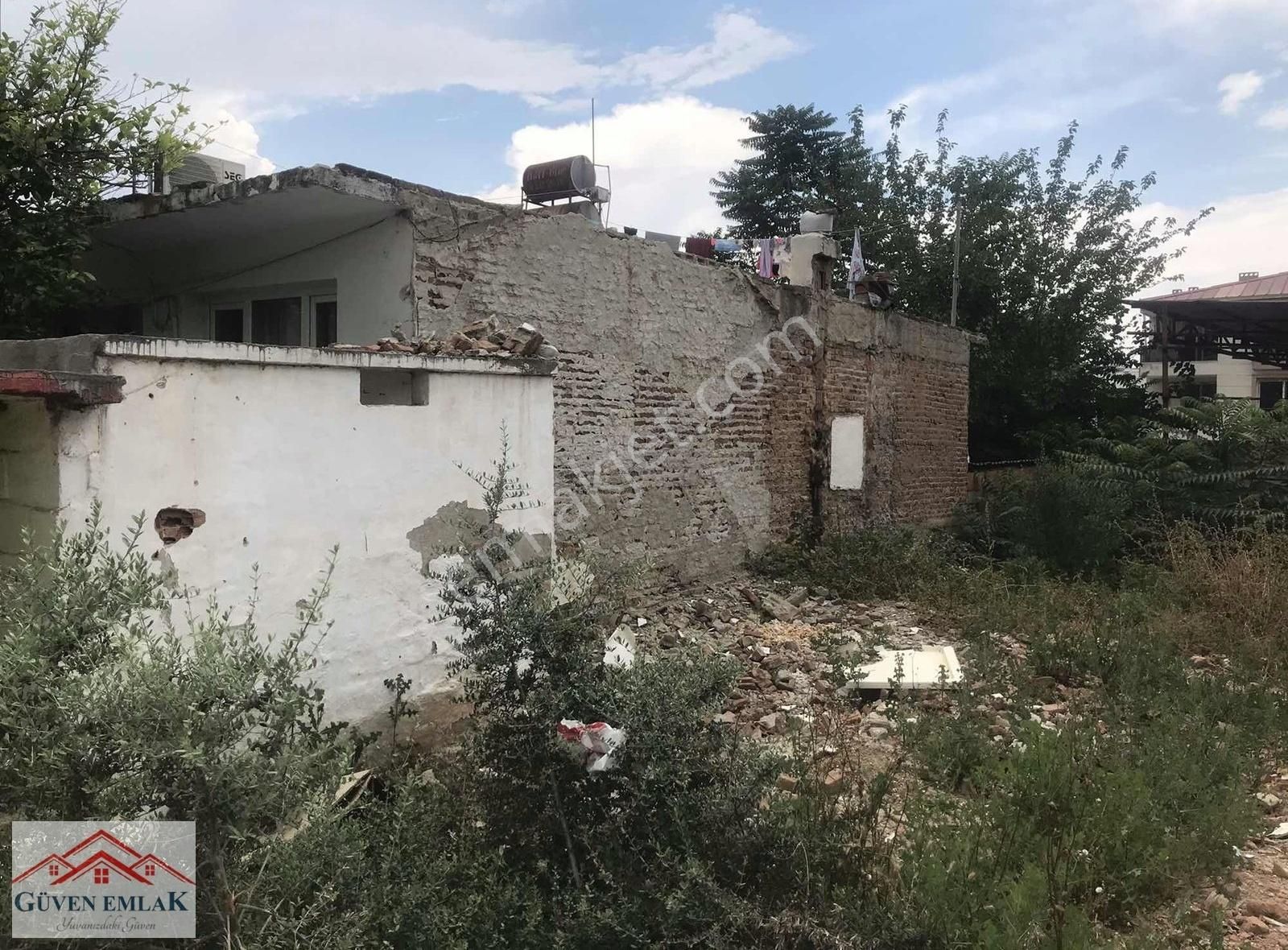 Güven Emlaktan Satılık 4 Kat İmarlı Arsa