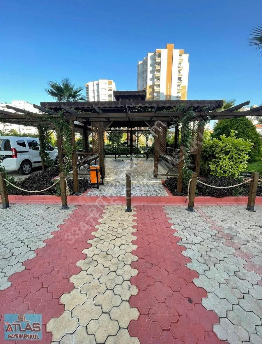Mezitli Soli Civarı Satılık Bağımsız Mutfak 3.5+1 Kafa Daire