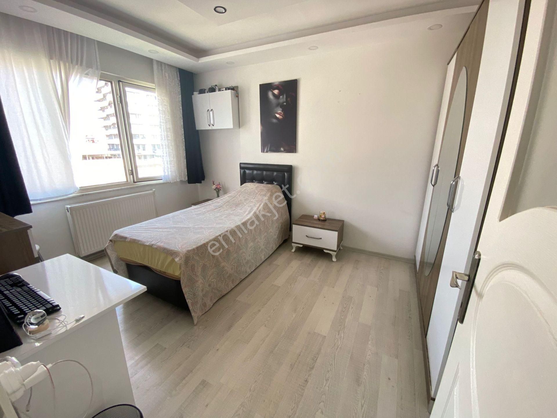 Atatürk Parkı Karşısında Doğalgazlı Ekstra İşçilikli Geniş Ferah 3+1 Daire Fiyat: 2.950.000tl