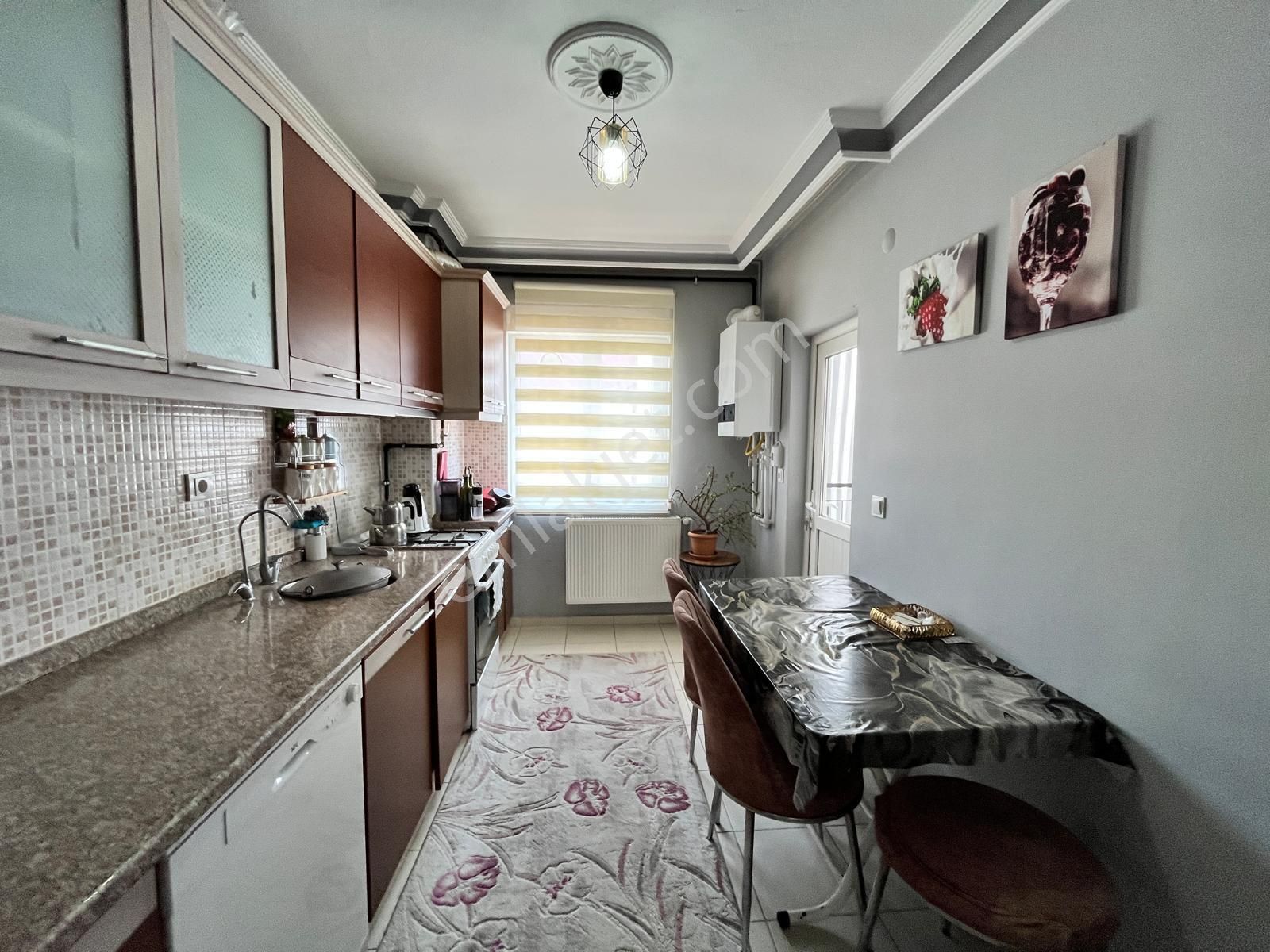 3+1 Mevlana Lokanta Arkası D.gazlı Ayrı Mutfak Otoparklı - Görsel 5